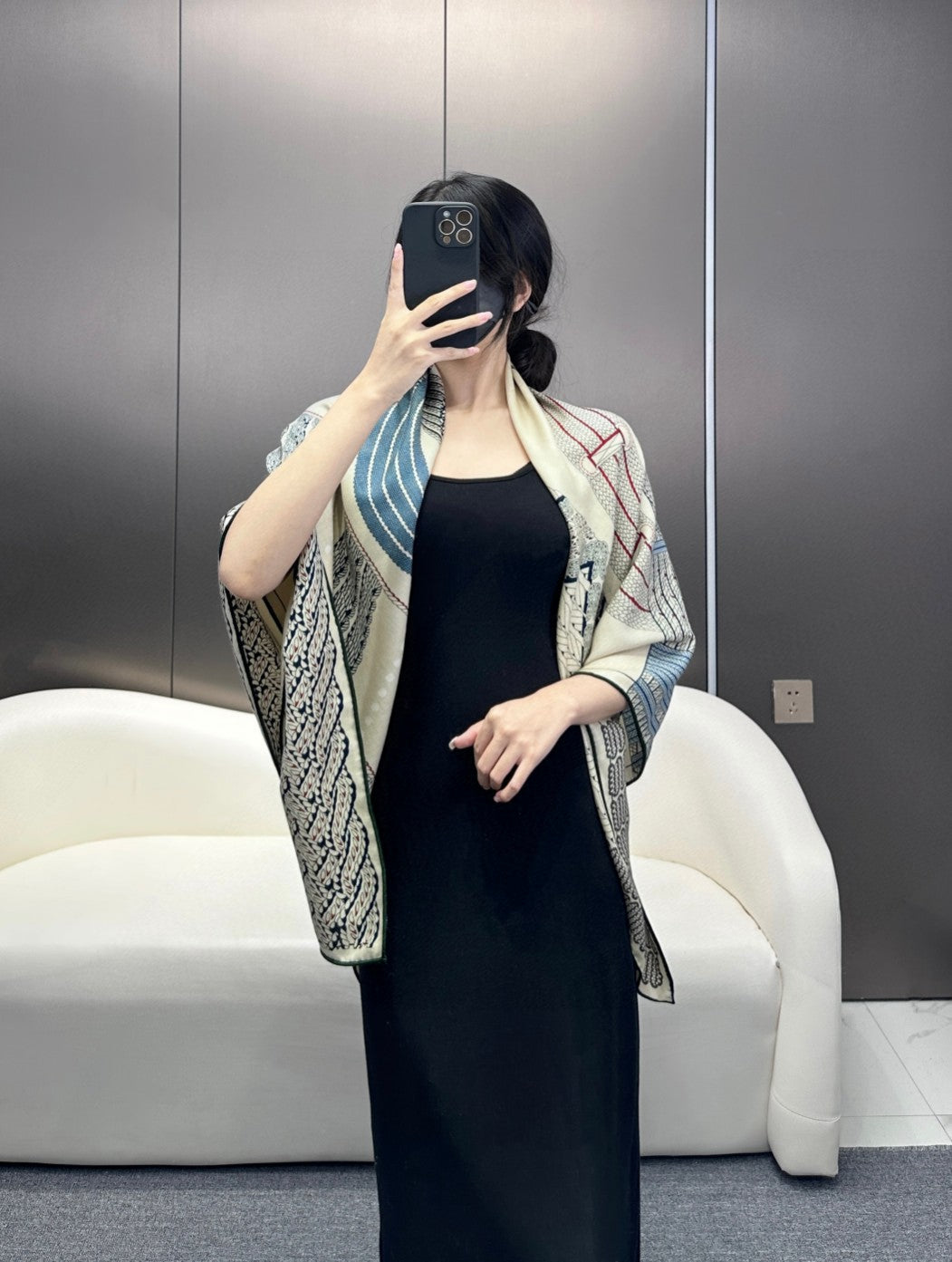 Dressage Tressage Shawl 140 CM In White Black Colorful Silk
