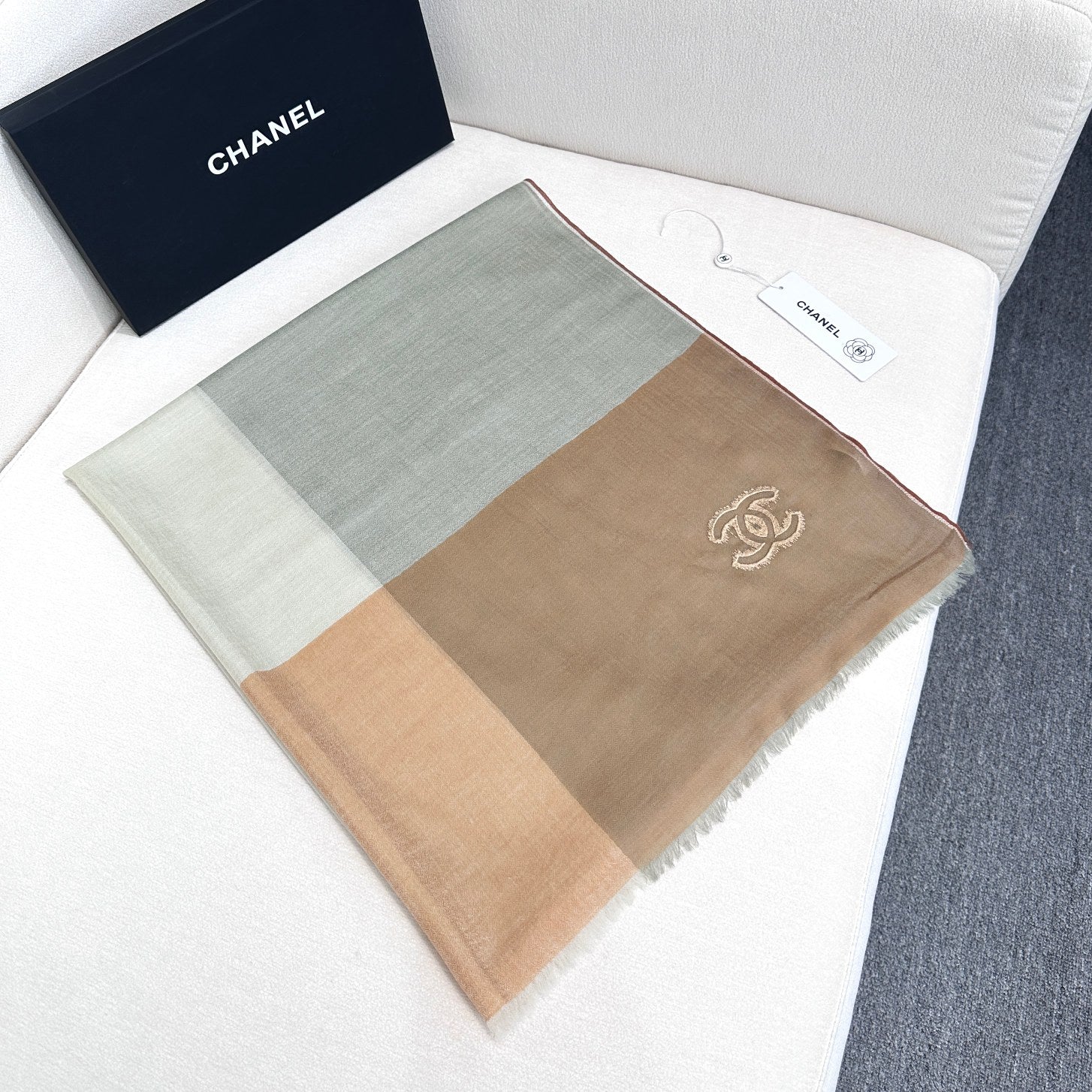 CC Scarf 200 CM In Light Grey Mix Light Brown Beige Linen Fabric 418195