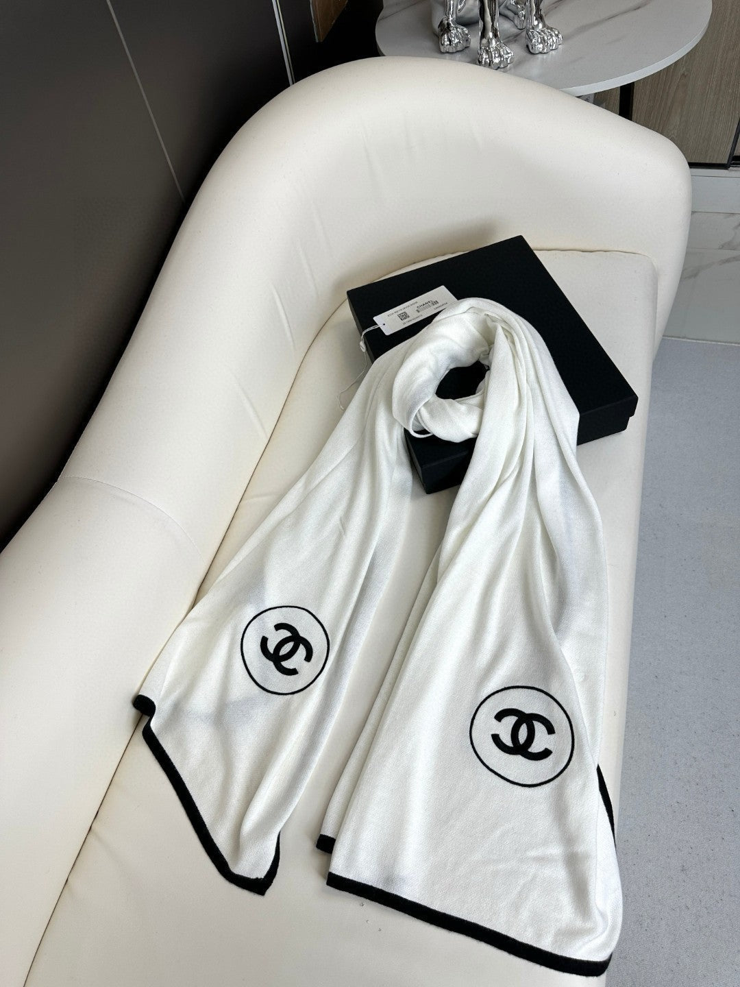 CC Scarf 200 CM In White Cashmere And Silk 419964