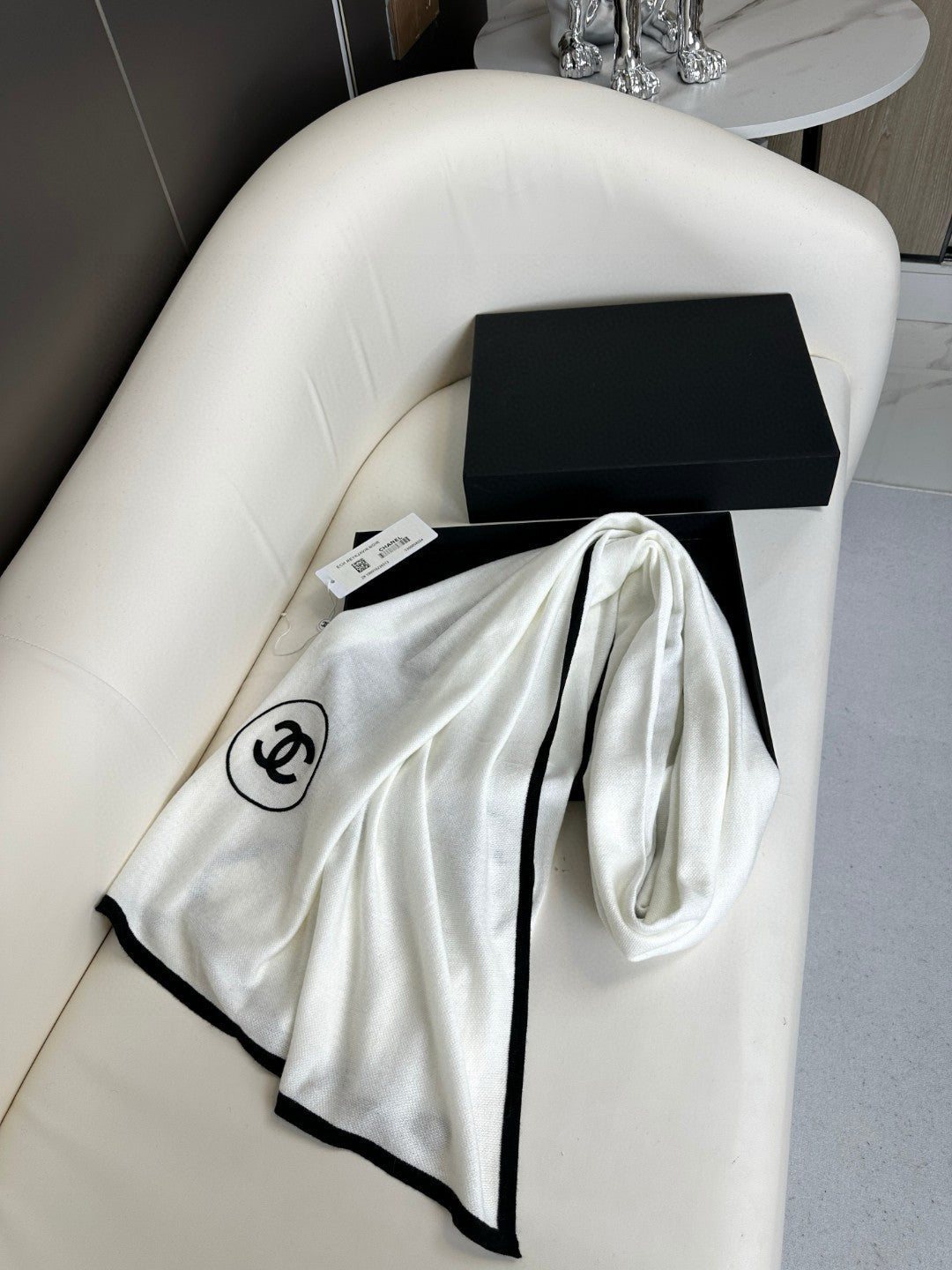 CC Scarf 200 CM In White Cashmere And Silk 419964