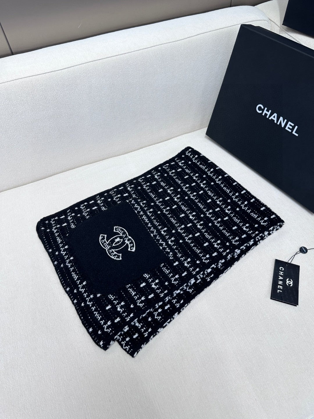 CC Scarf 180 CM In Black White Cashmere 421359