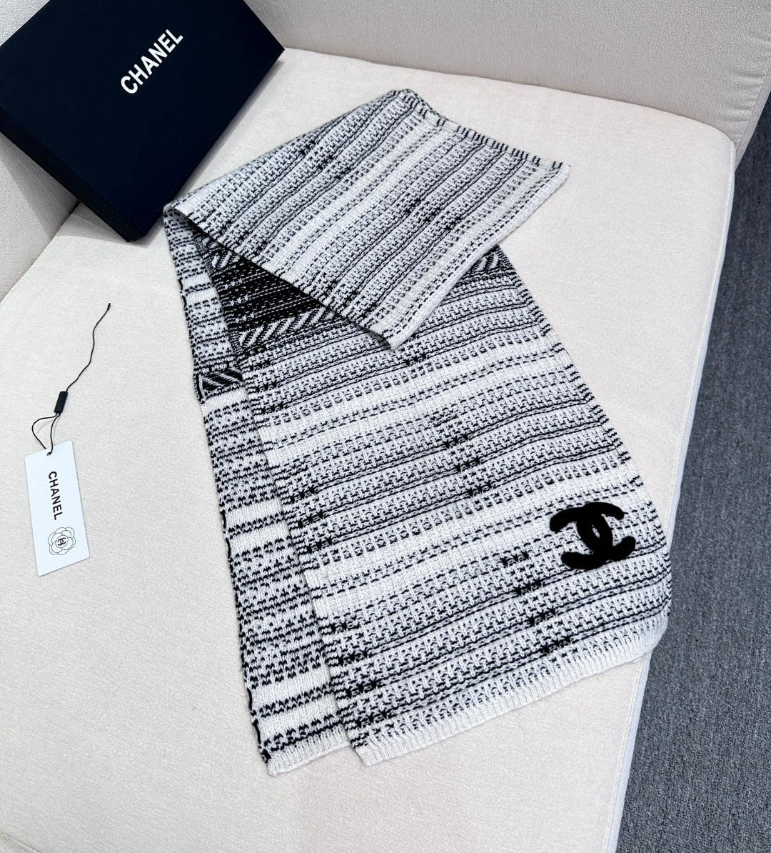 CC Scarf 180 CM In White Black Wool 422665