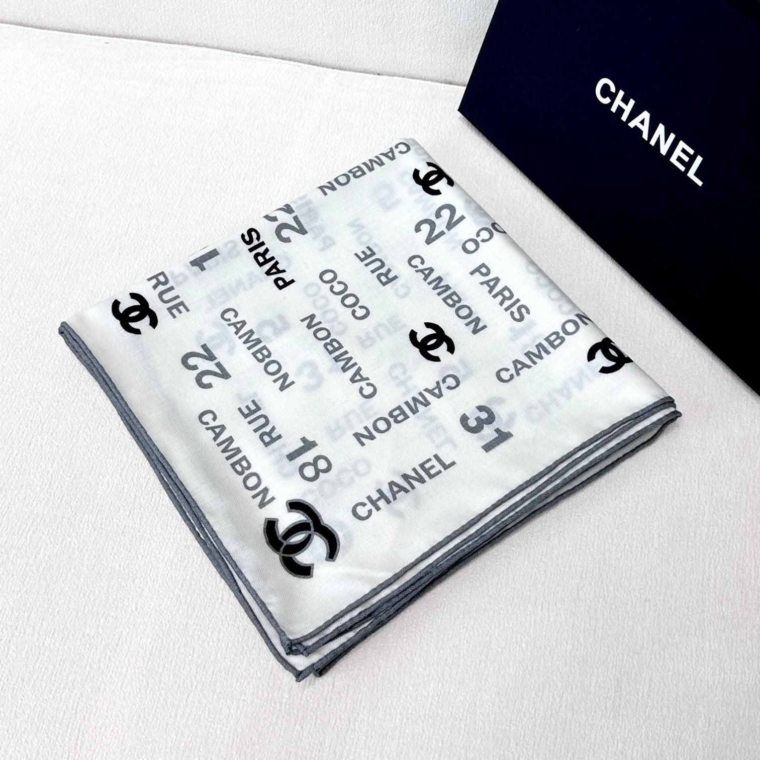 CC Square Scarf 140 CM In White Cashmere Silk  422703