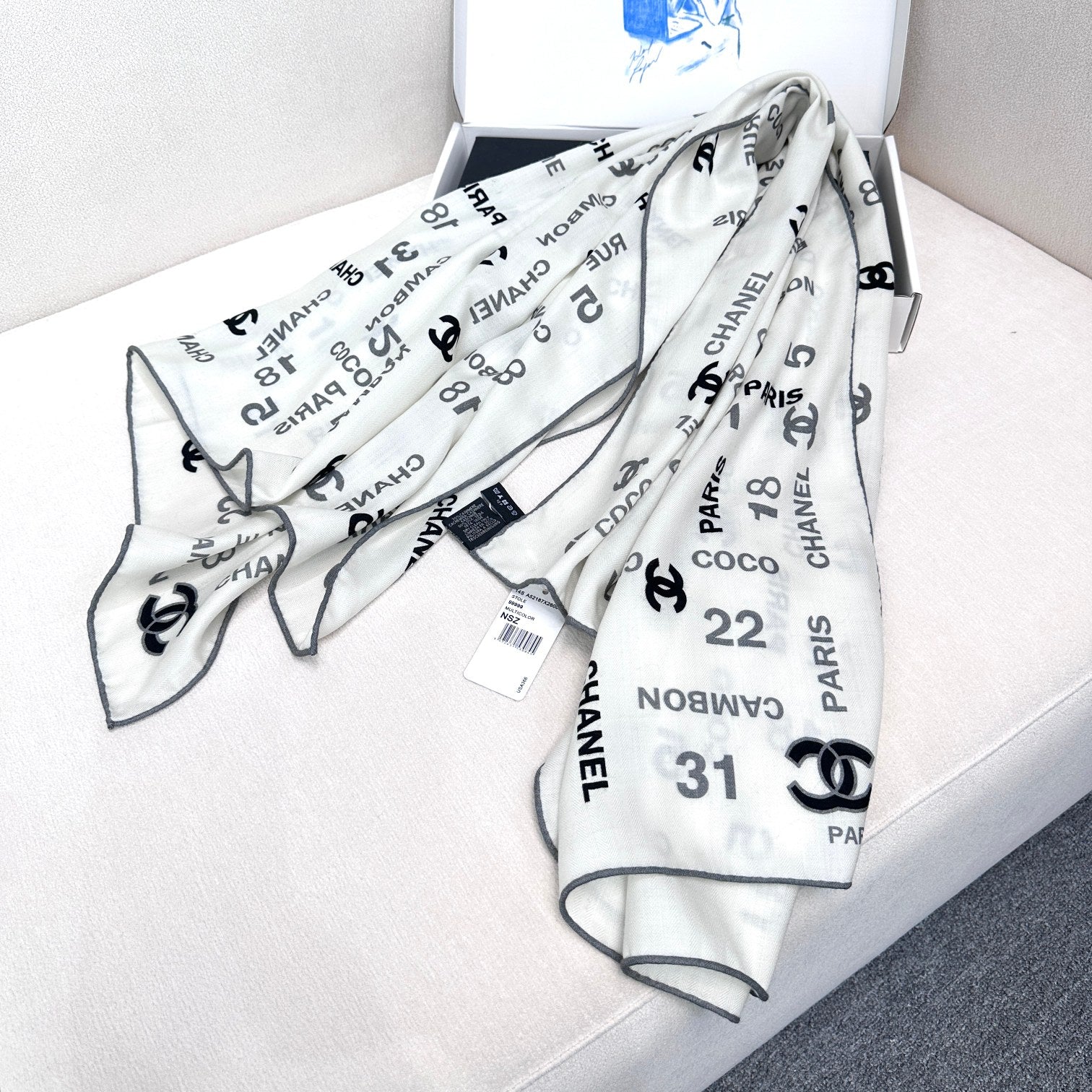 CC Square Scarf 140 CM In White Cashmere Silk  422703