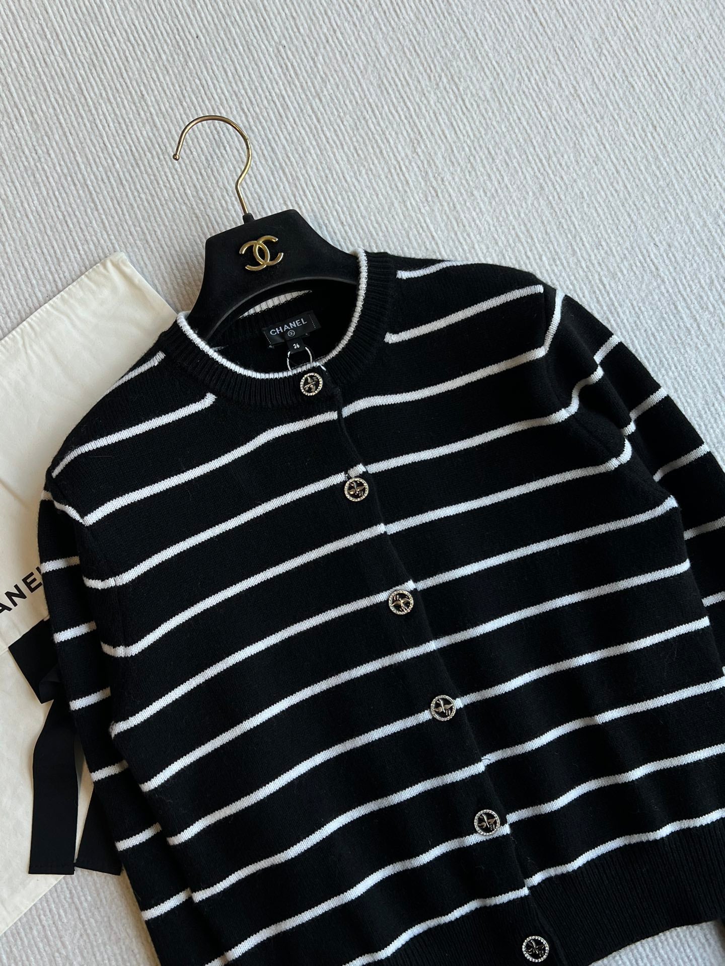 CC 25 Cardigan Black Cashmere 227225
