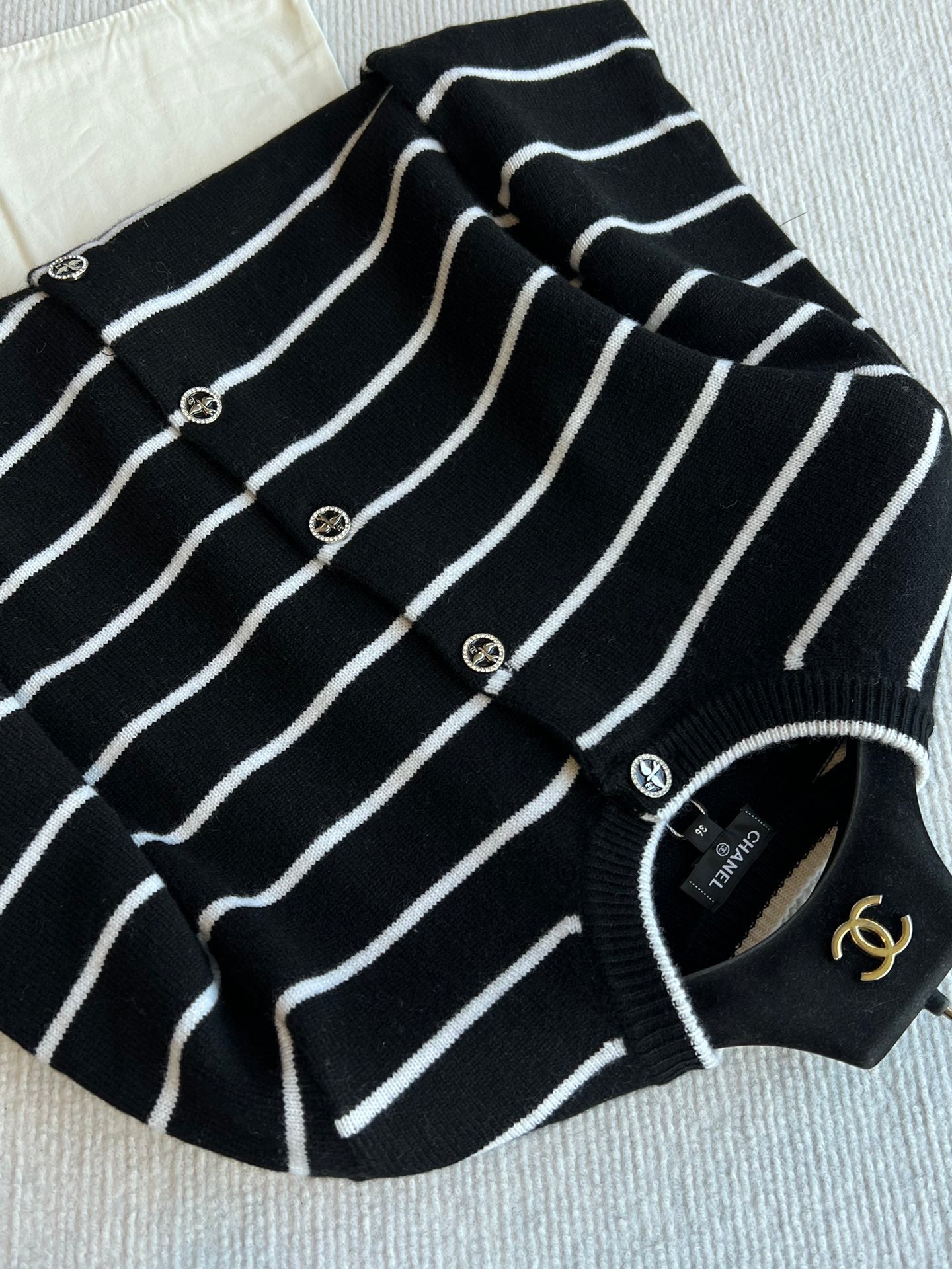 CC 25 Cardigan Black Cashmere 227225