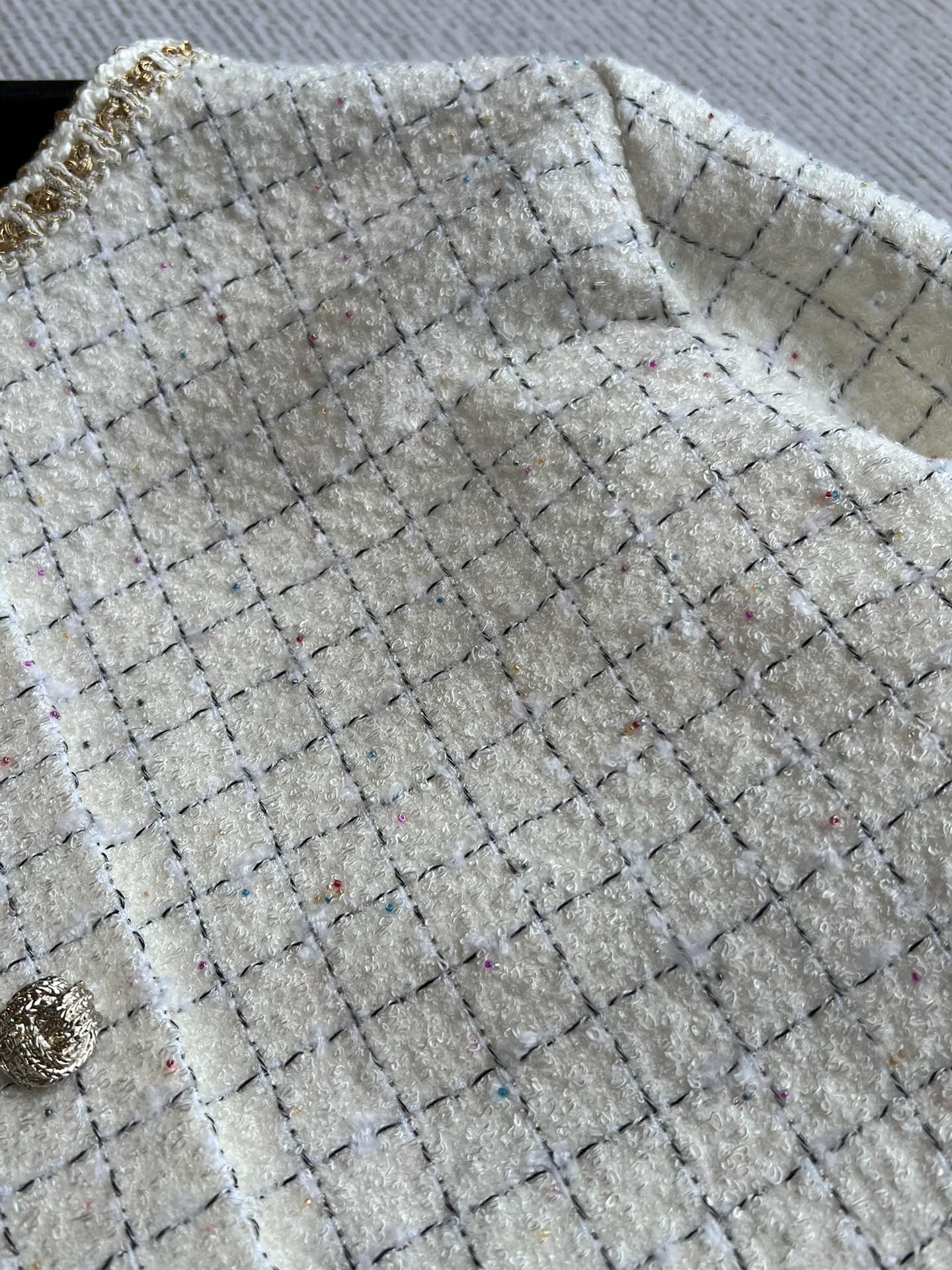CC 25 Small Jacket White Linen 300120