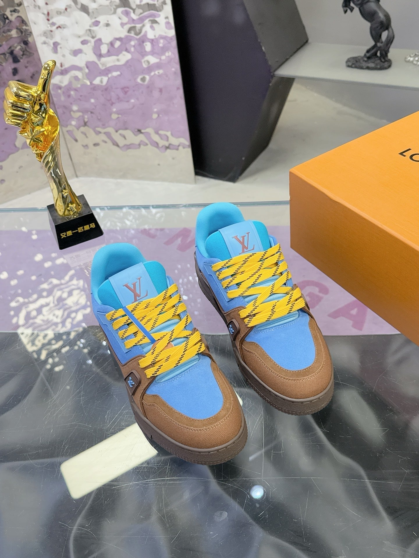 LV x Tyler 26ss Sneaker Blue Brown Suede 672140