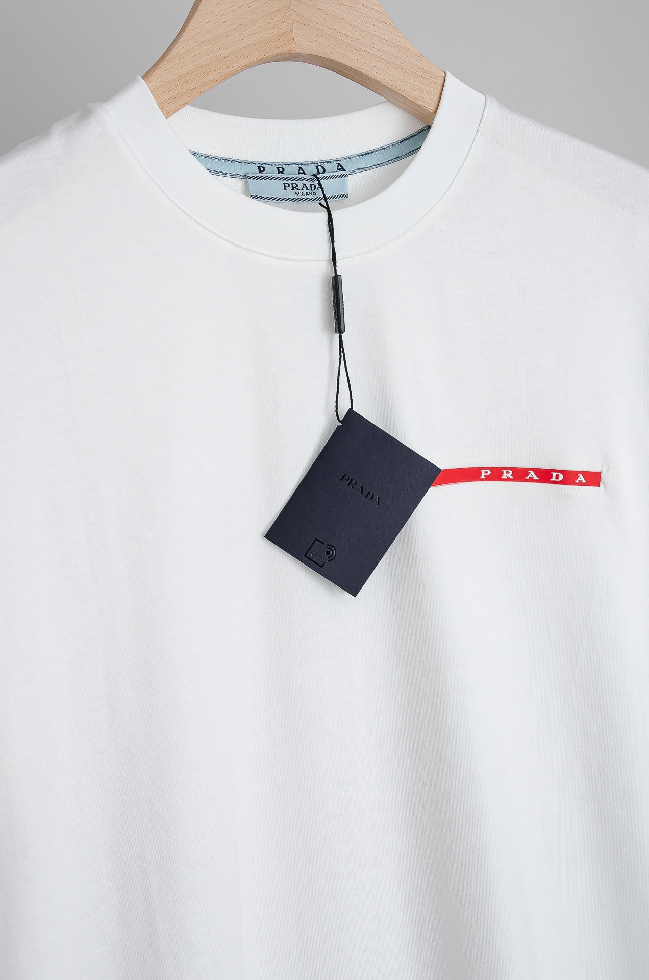 PRA 2026 Men's Short T-shirt White Red Logo Cotton 843627