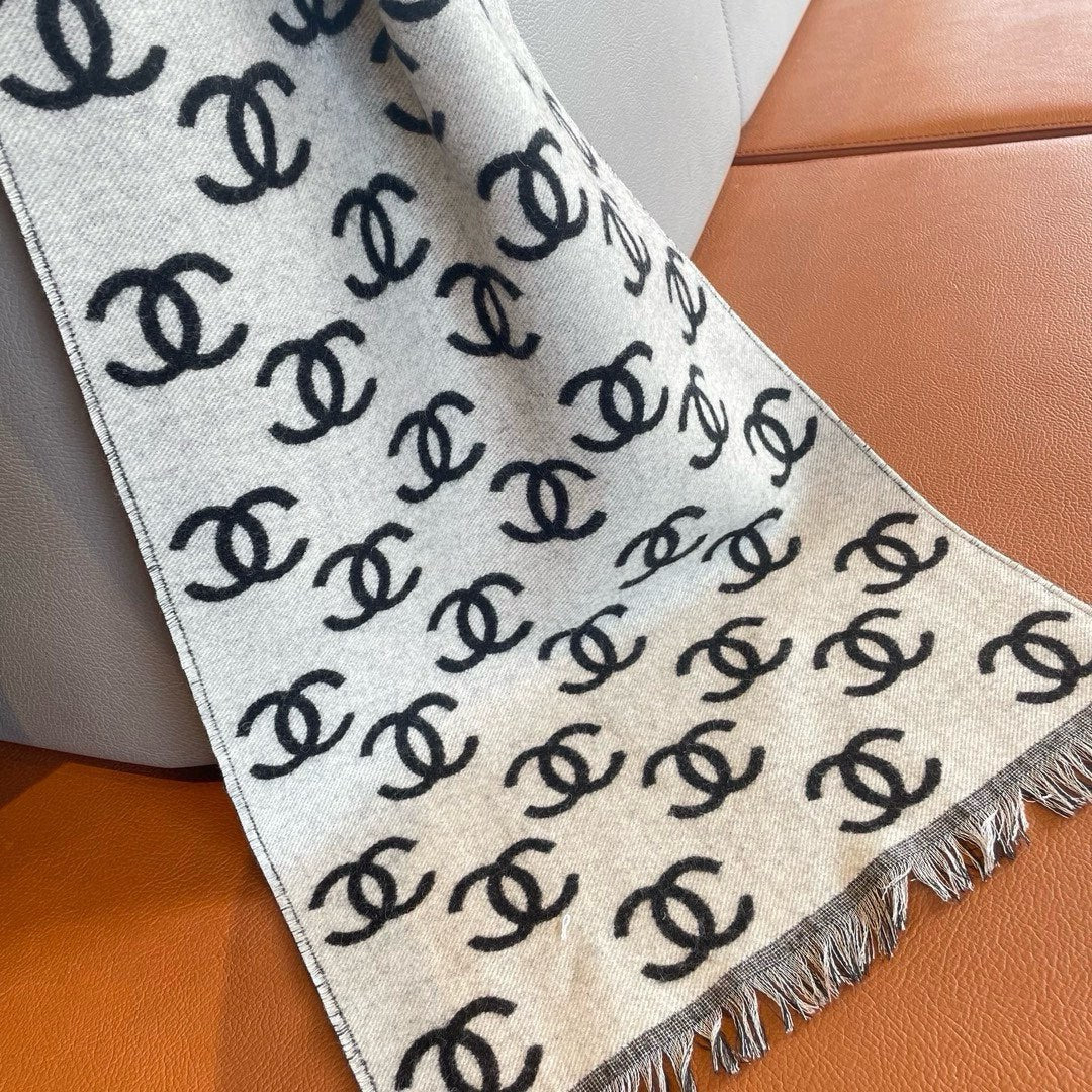 CC Scarf 180 CM In Black Mix White Print Logo Cashmere And Wool 413631