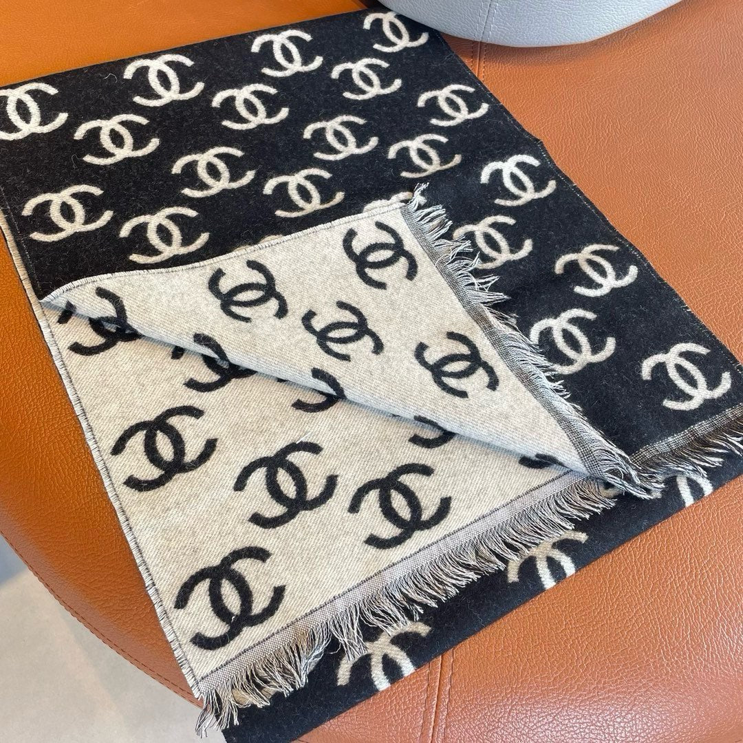 CC Scarf 180 CM In Black Mix White Print Logo Cashmere And Wool 413631