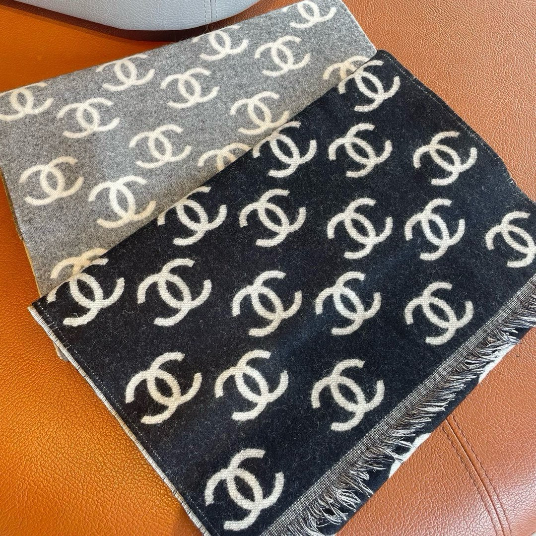 CC Scarf 180 CM In Black Mix White Print Logo Cashmere And Wool 413631