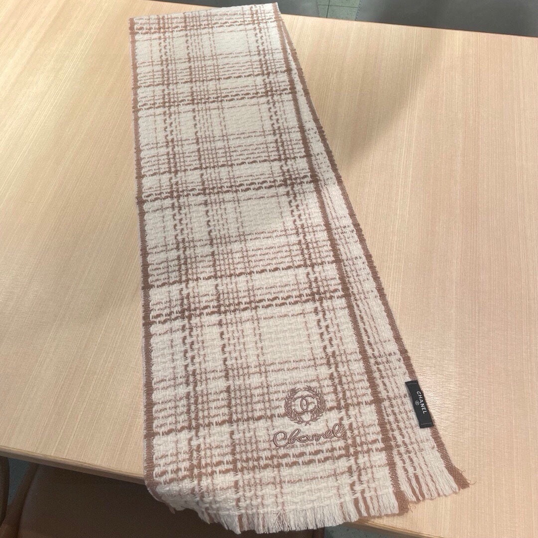 CC Scarf 186 CM In White With Brown Stripes Fleece Wool 416926