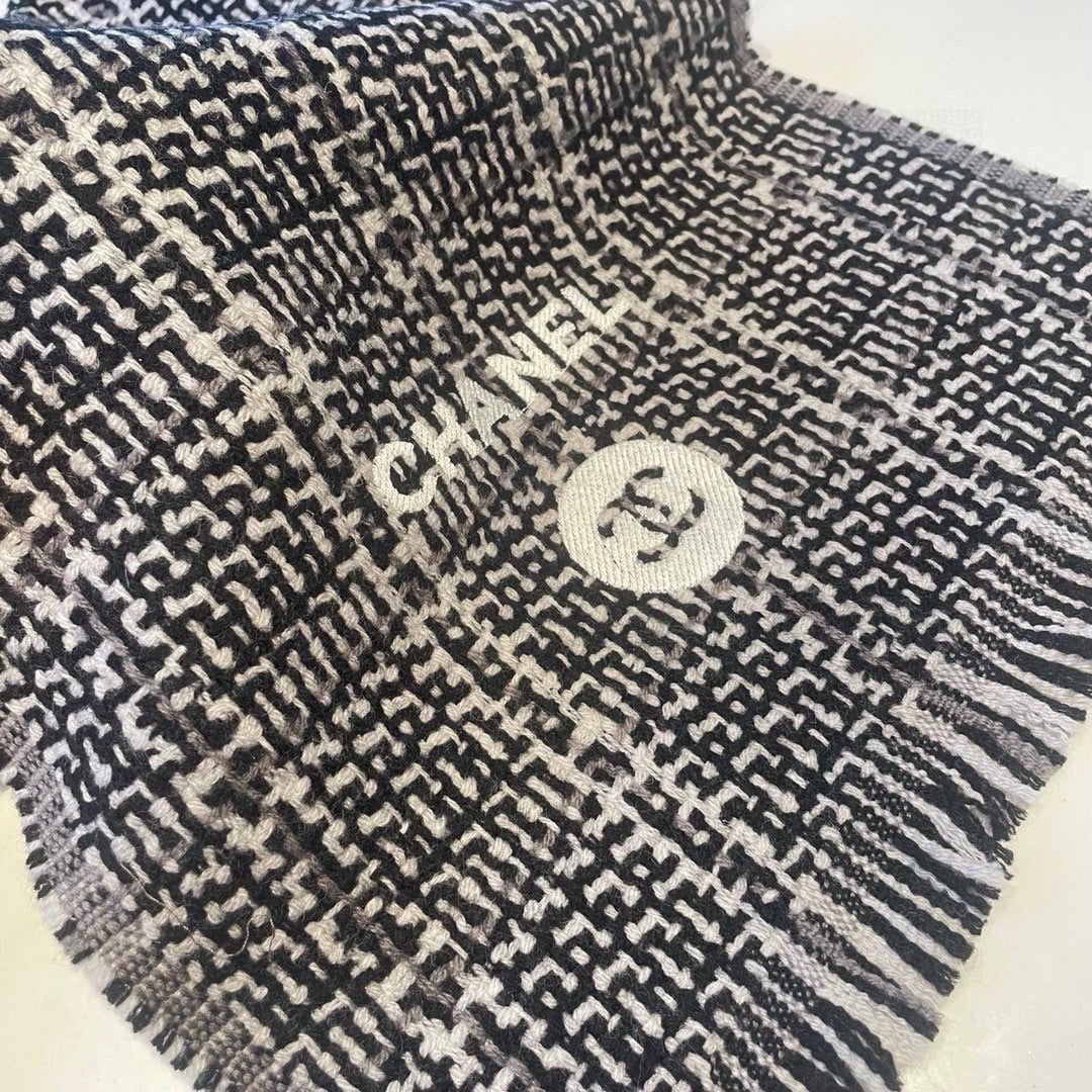CC Scarf 180 CM Black With White Stripes Wool 422790