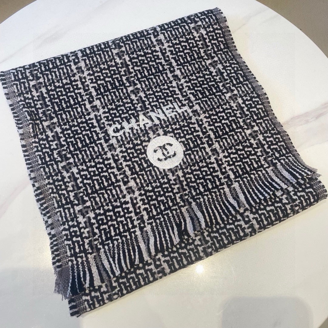 CC Scarf 180 CM Black With White Stripes Wool 422790