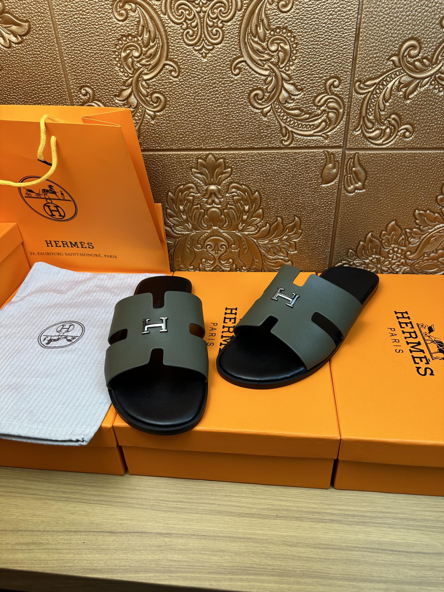 HM IZMIR H-BUCKLE SANDAL ARMY CALFSKIN