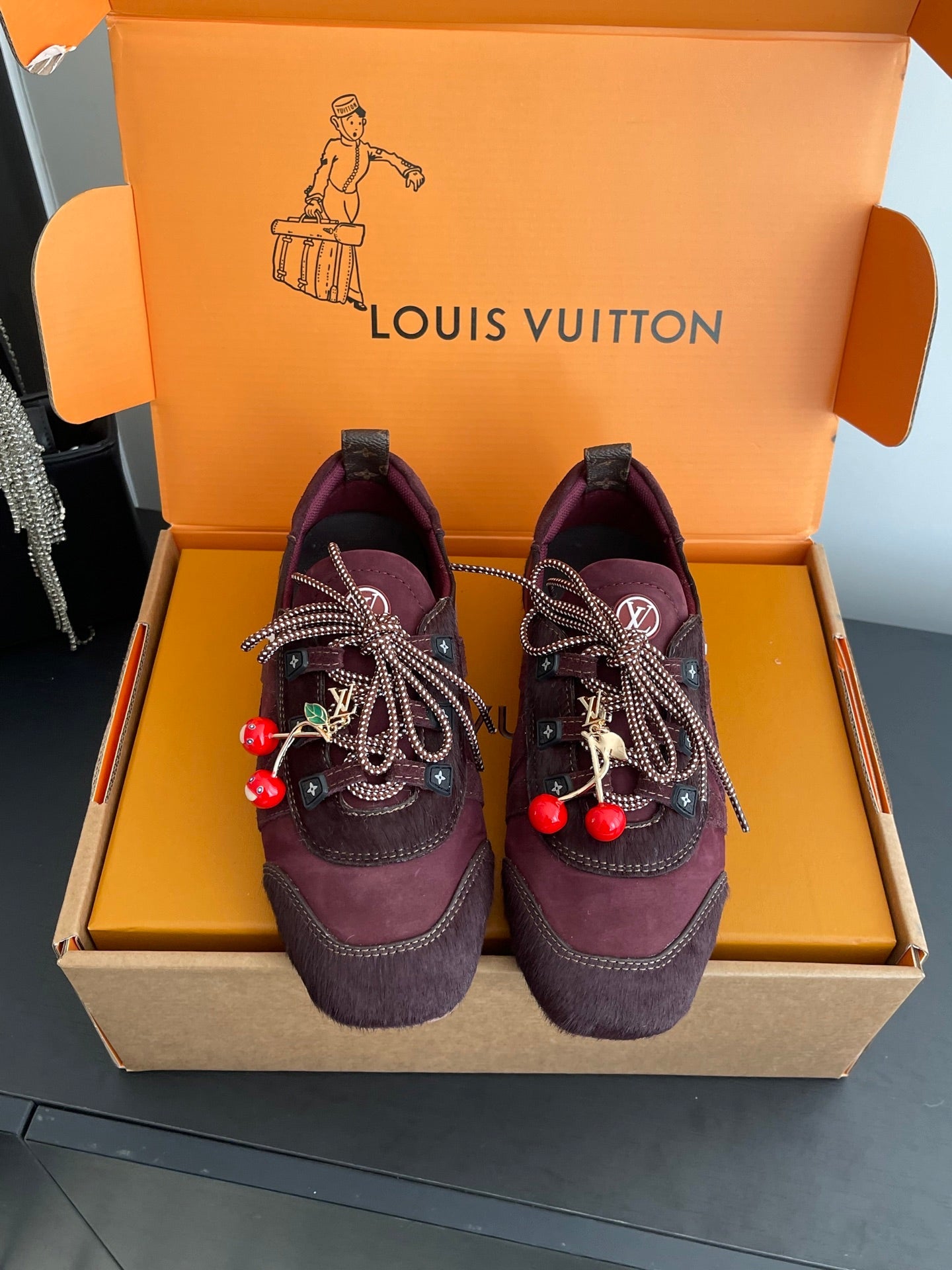 LV 26ss Ballet Sneakers Burgundy Suede 631491