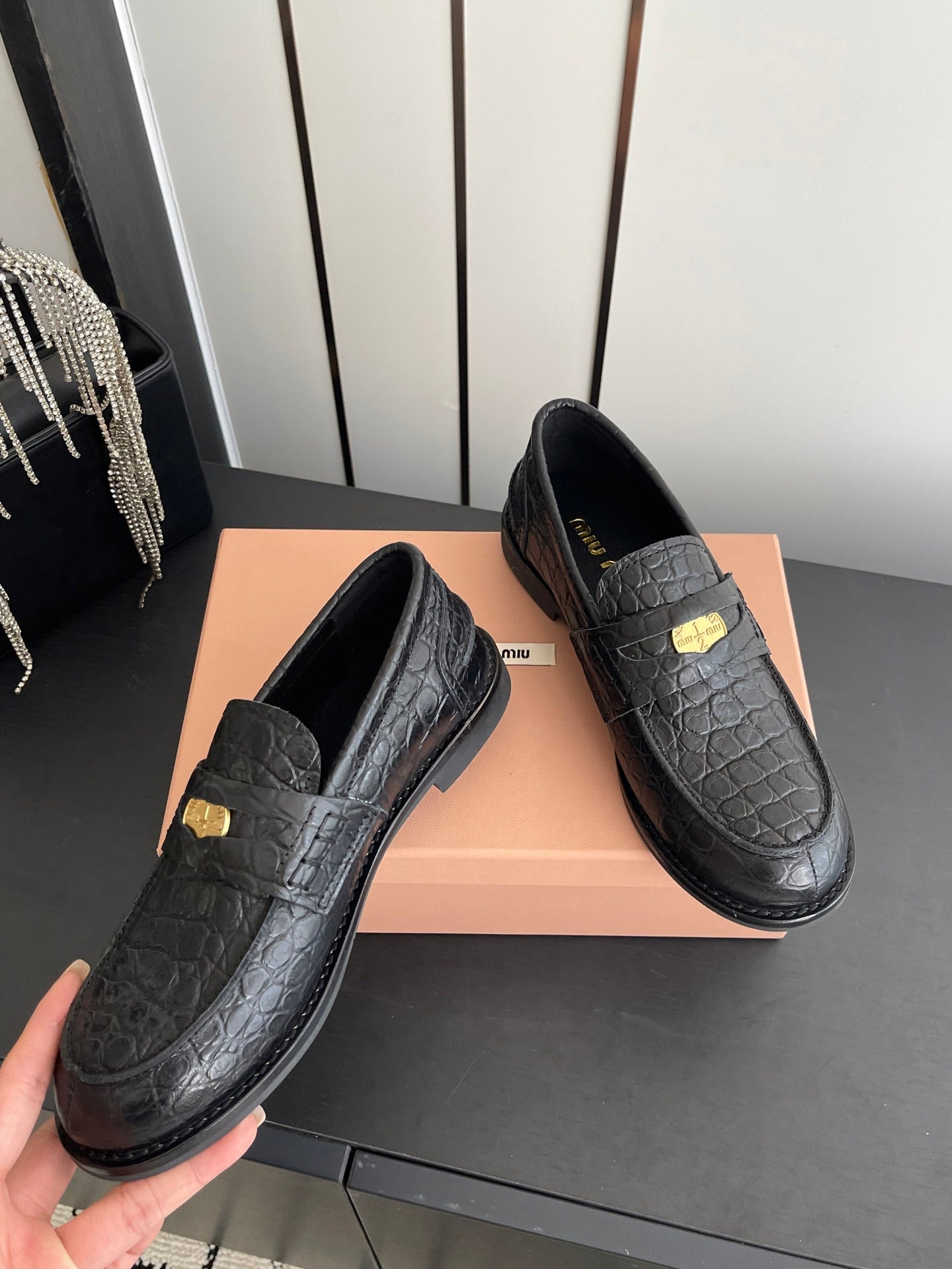 MIU 26 Casual Loafers Black Crocodile Embossed Calfskin 631625