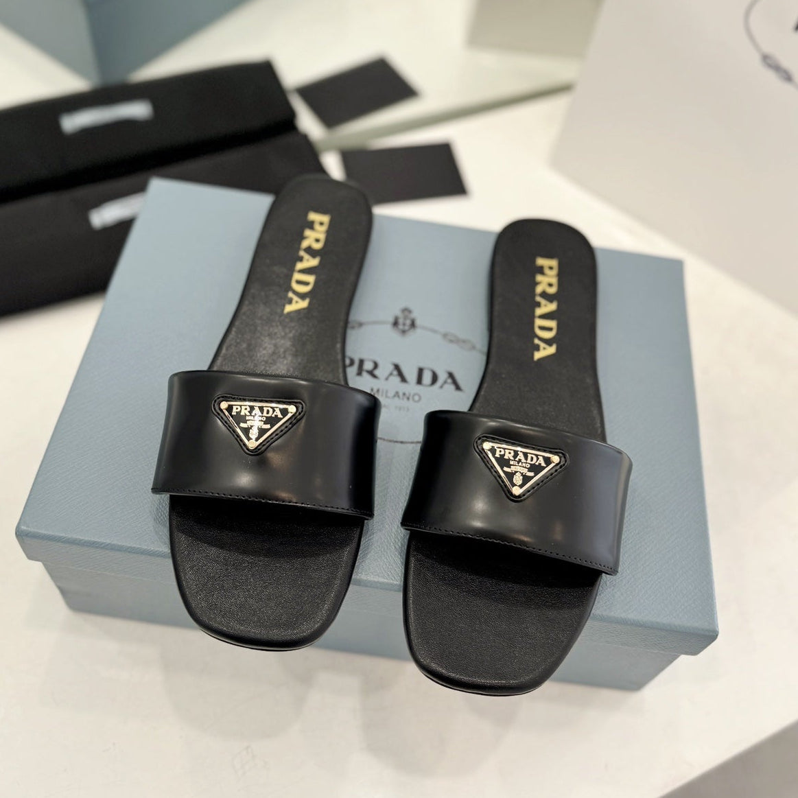 Prada 2026 Silde Sandal Black Cowhide 664761