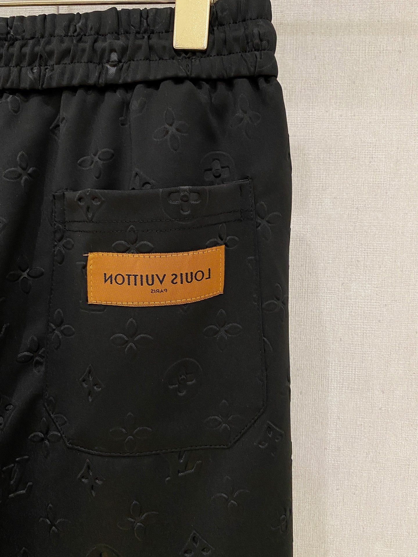LV 26A Men's Casual Shorts Pants Black Fabric 406036