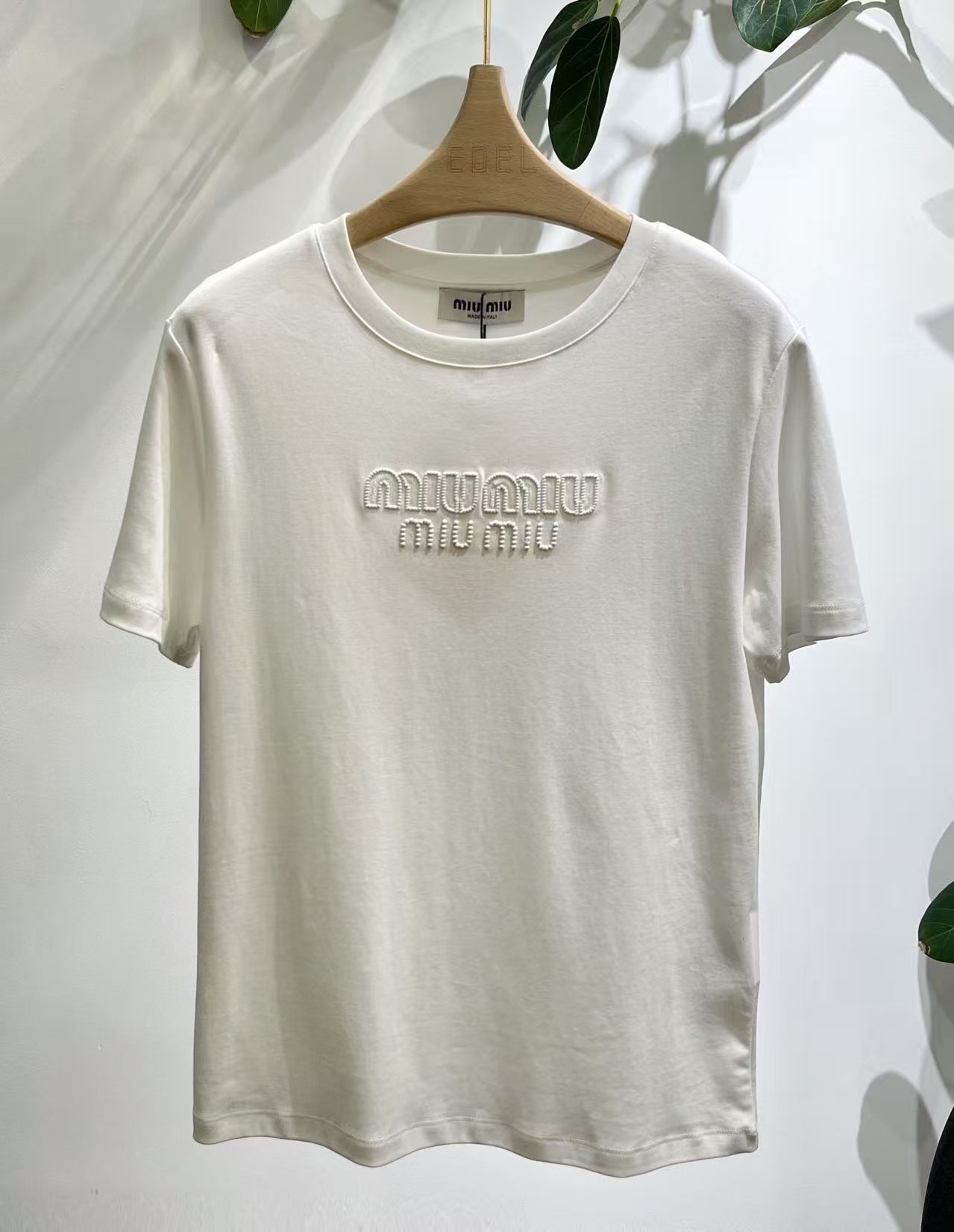 Miumiu 2026 Short-sleeved T-shirt With 3D Embroidered Logo White Black Cotton