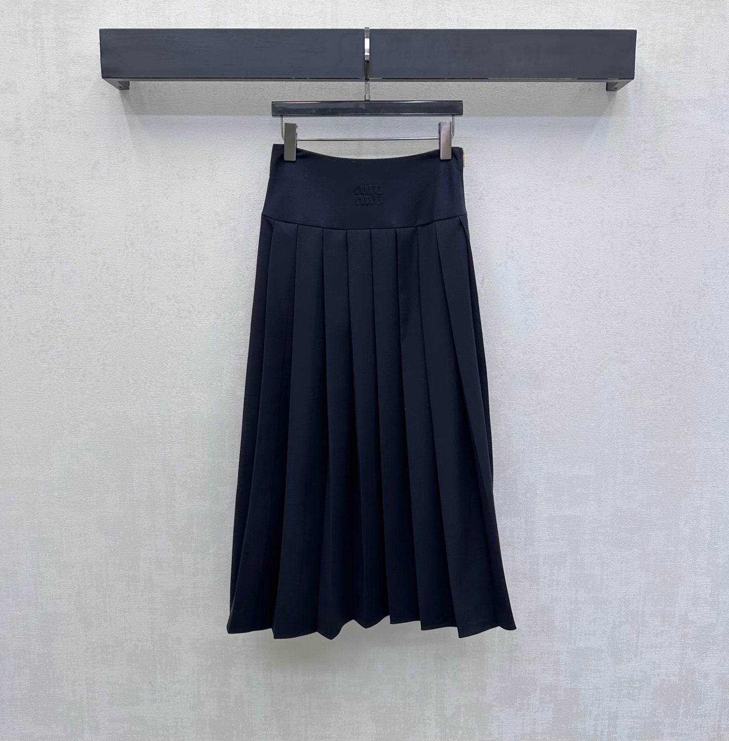 Miumiu 2026 Leather-buckled Pleated Midi Skirt Navy Blue Cotton 356069