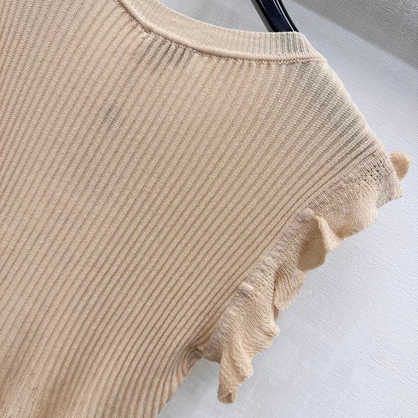 Chanel 2026 Ribbed Flutter Sleeve Knit Vest Beige Wool 396624