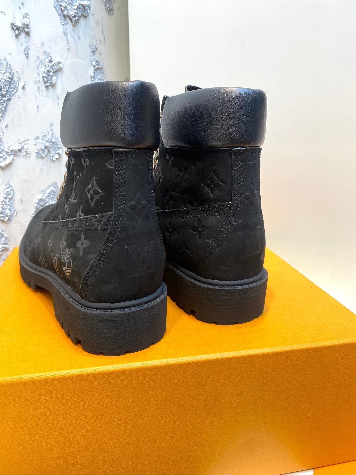LV x Timberland Ankle Boots 35mm Black Monogram Suede