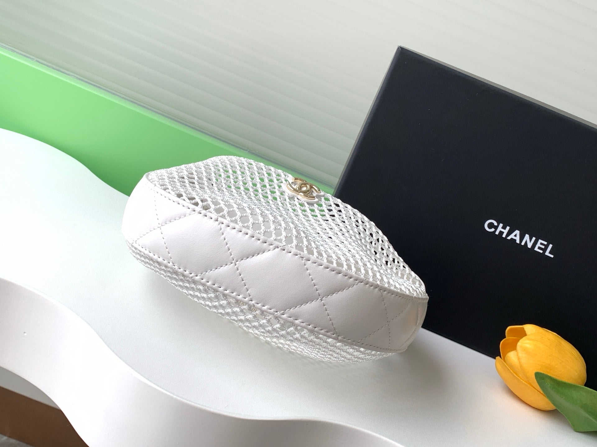 CC 25S Pouch Bag 17cm White Mesh Calfskin
