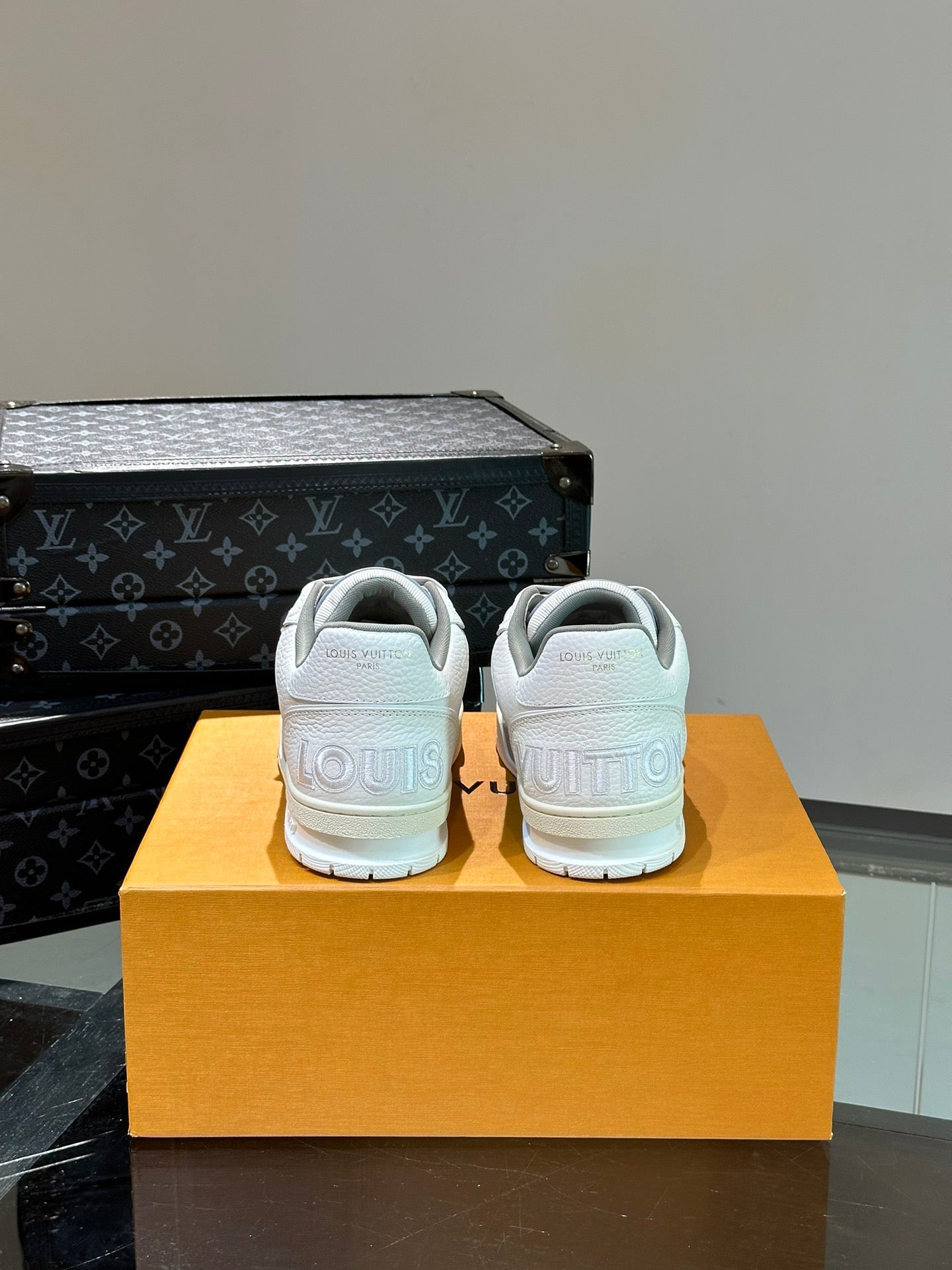 LV TRAINER SNEAKERS IN WHITE CALFSKIN AND LIGHT BLUE SUEDE