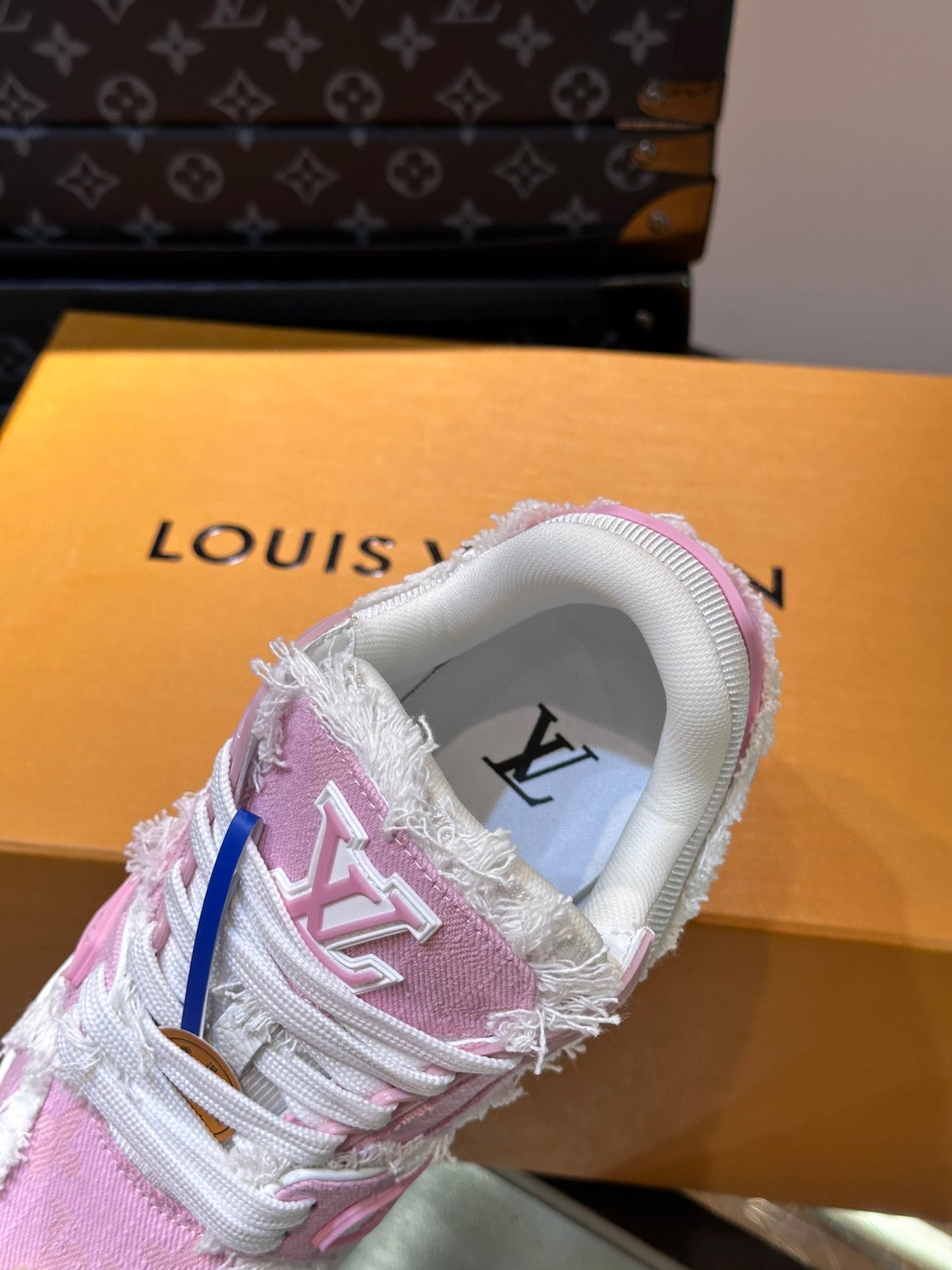 LV TRAINER SNEAKER LIGHT PINK FABRIC AND SUEDE