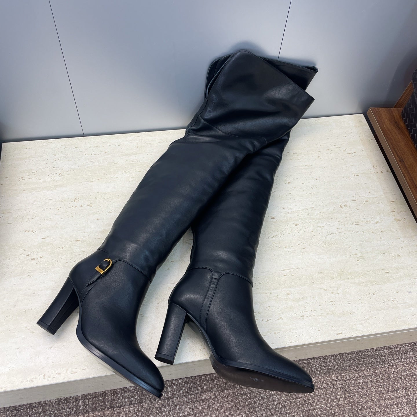 YSL 2025  High-Heeled Pointed-Toe Knee-High Rider Boot Black Calfskin 574018