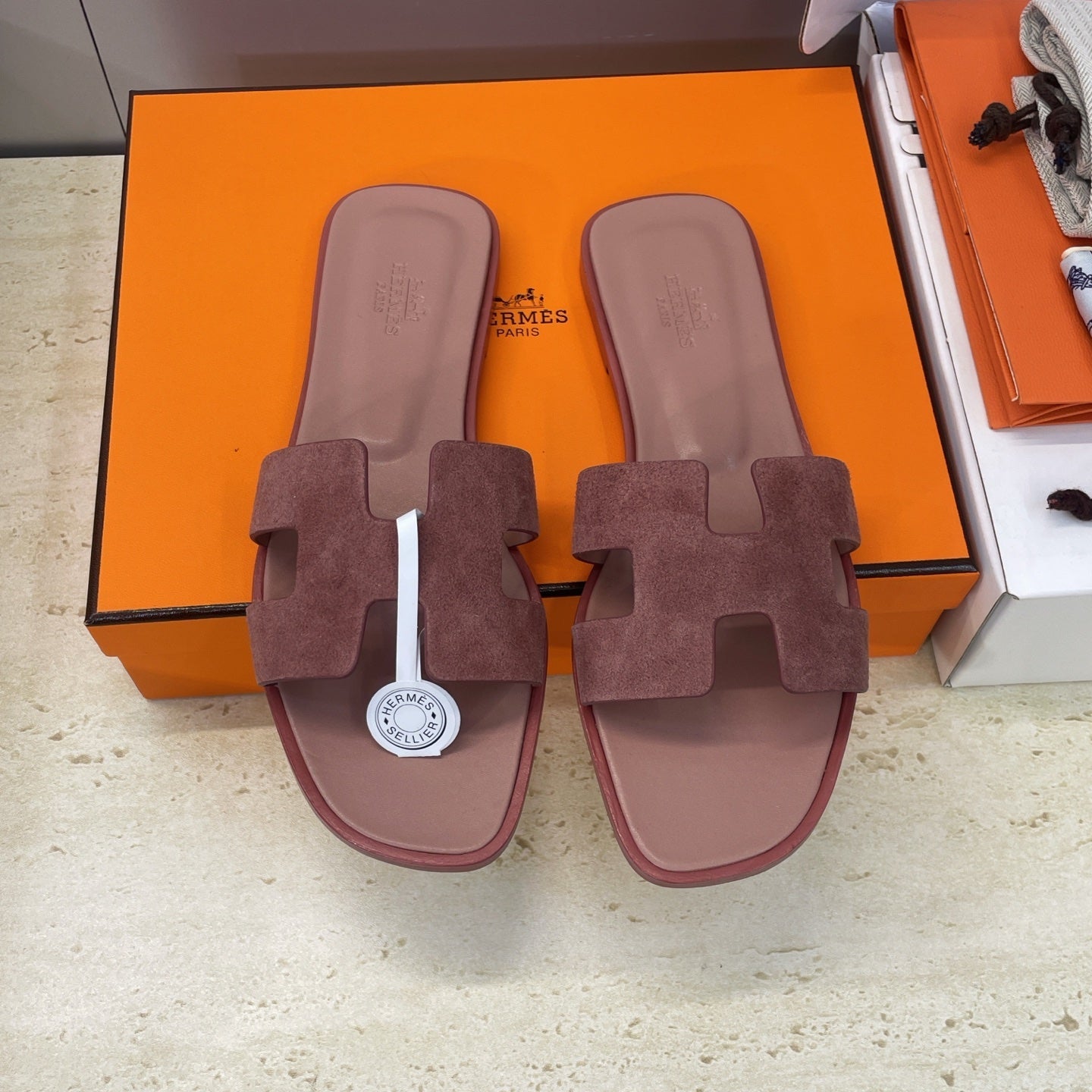 HM 26ss  Oran Sandals Dusty Rose Suede Cowhide 607205