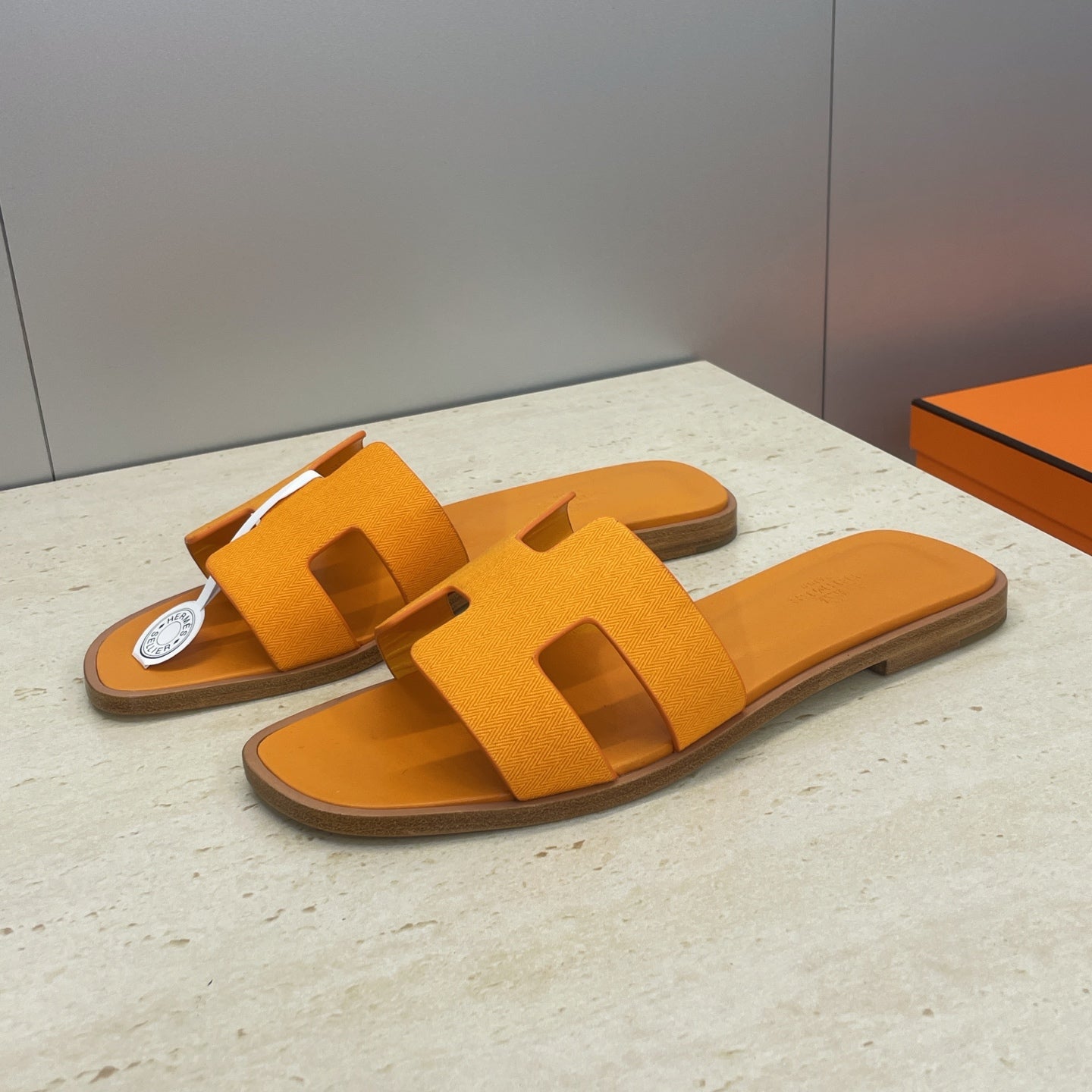HM 26ss Oran Sandals Orange Calfskin 607234
