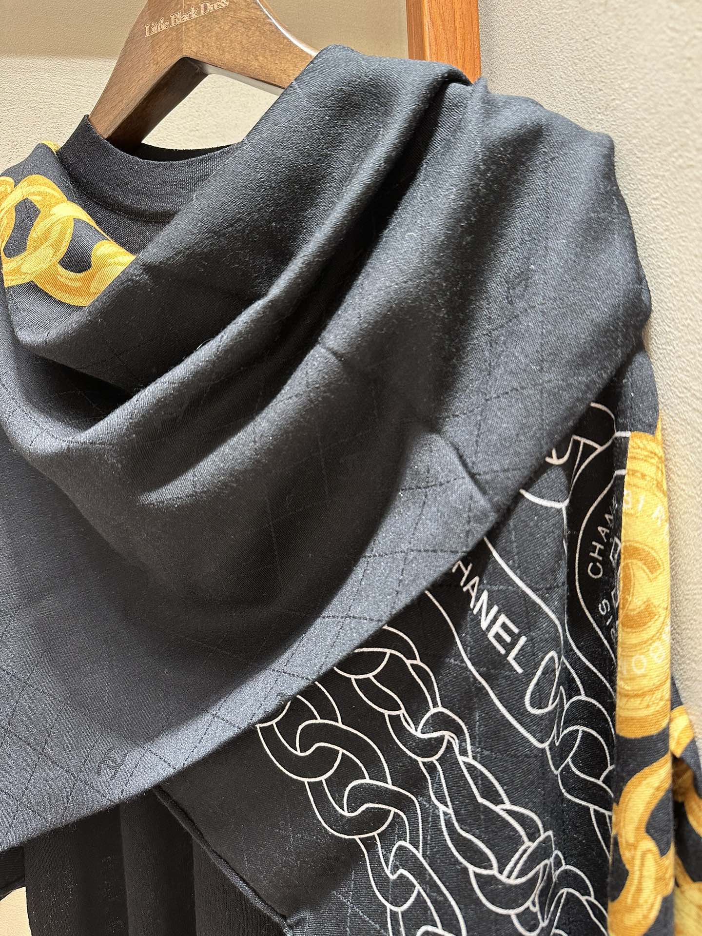 CC Square Scarf 140 CM In Black Mix Yellow White Velvet Fabric 420128