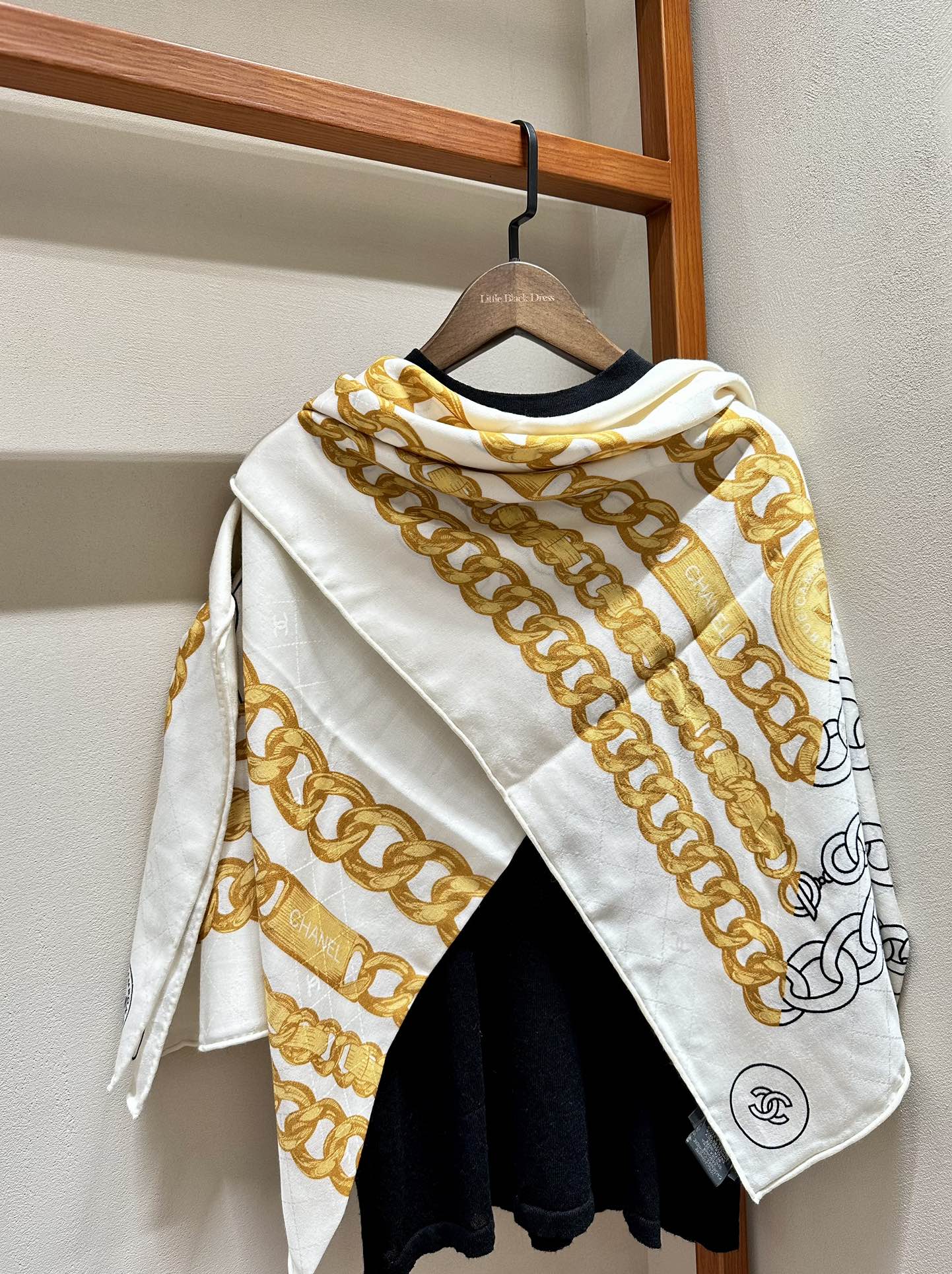 CC Square Scarf 140 CM In White Mix Yellow Black Velvet Fabric 420129
