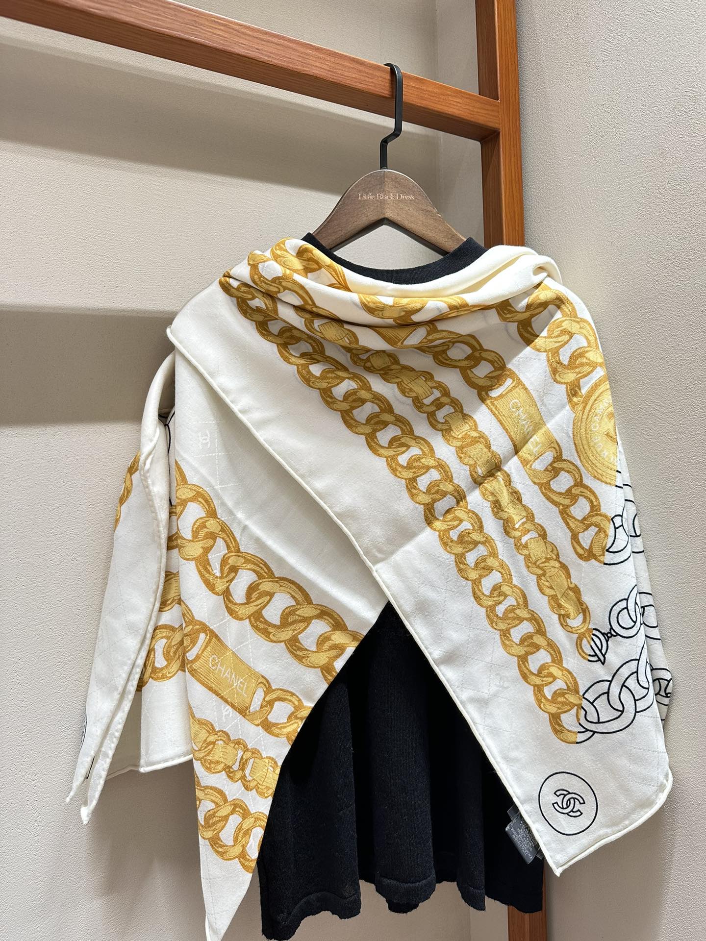 CC Square Scarf 140 CM In White Mix Yellow Black Velvet Fabric 420129
