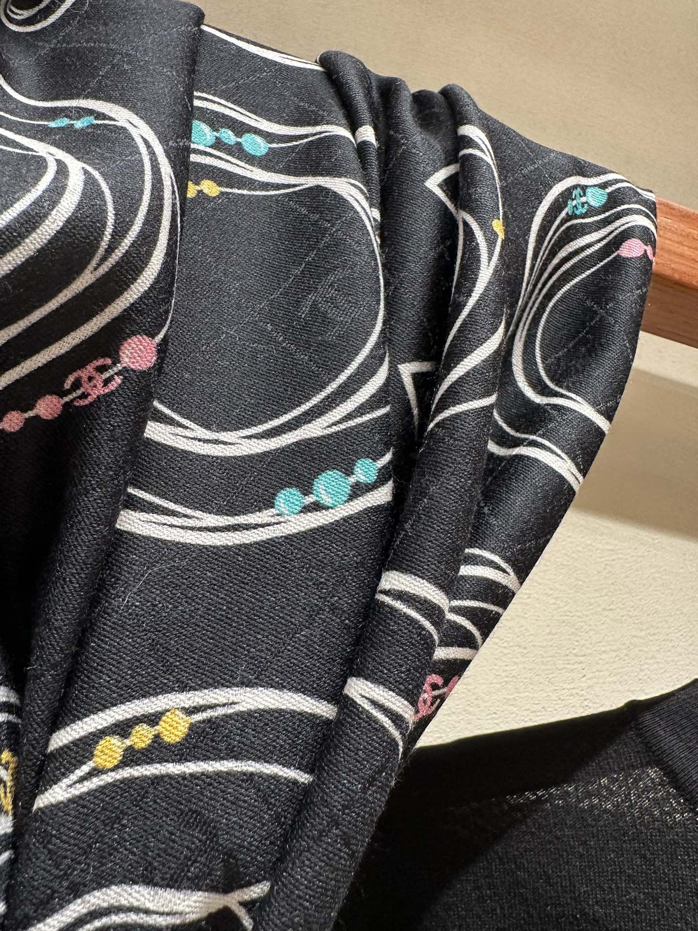 CC Square Scarf 140 CM In Black Silk Cashmere 420131