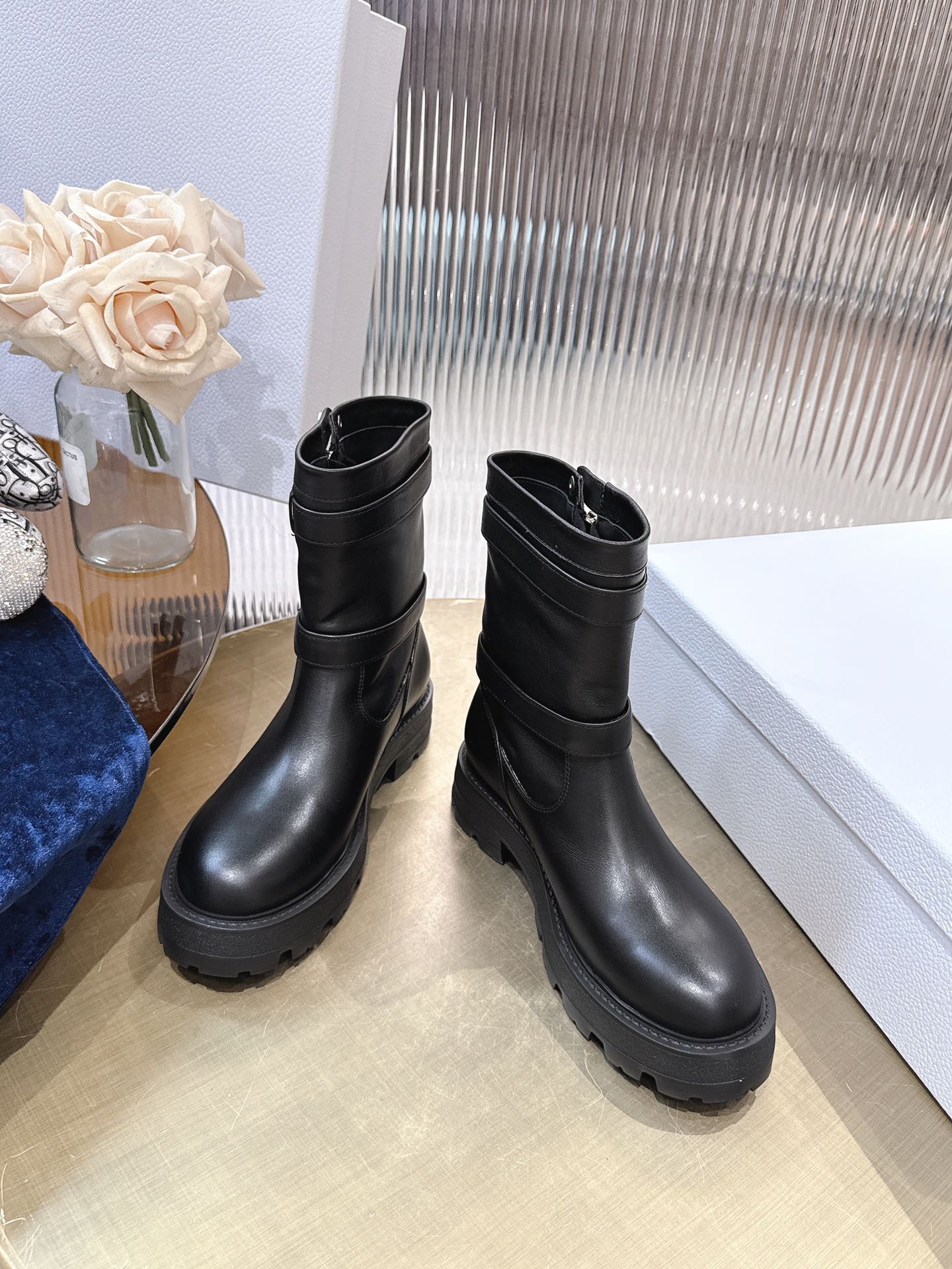 CD 25 short  boots black calfskin 438778