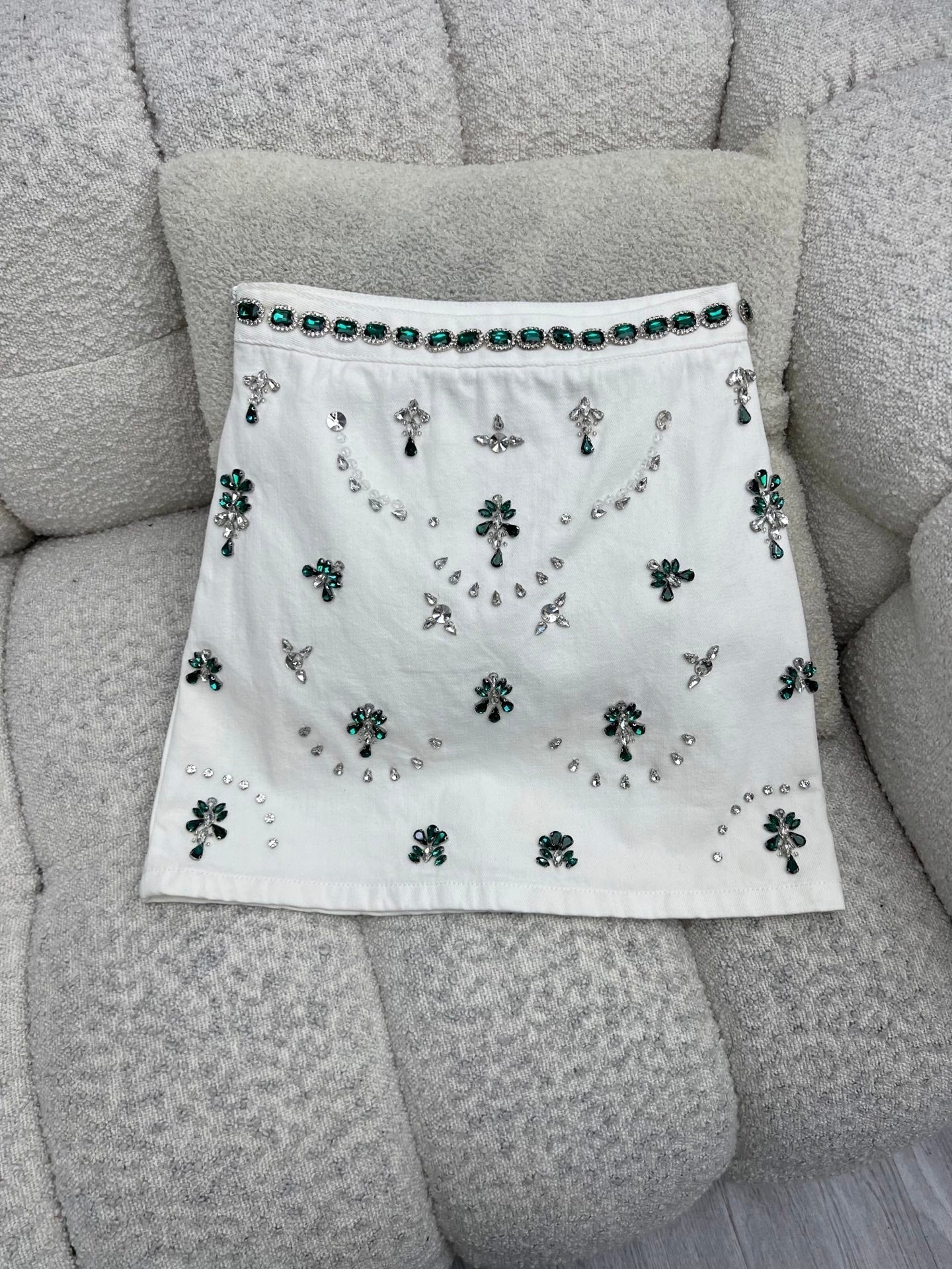 Miumiu 2026 Emerald-studded Midi Skirt White Green Cotton