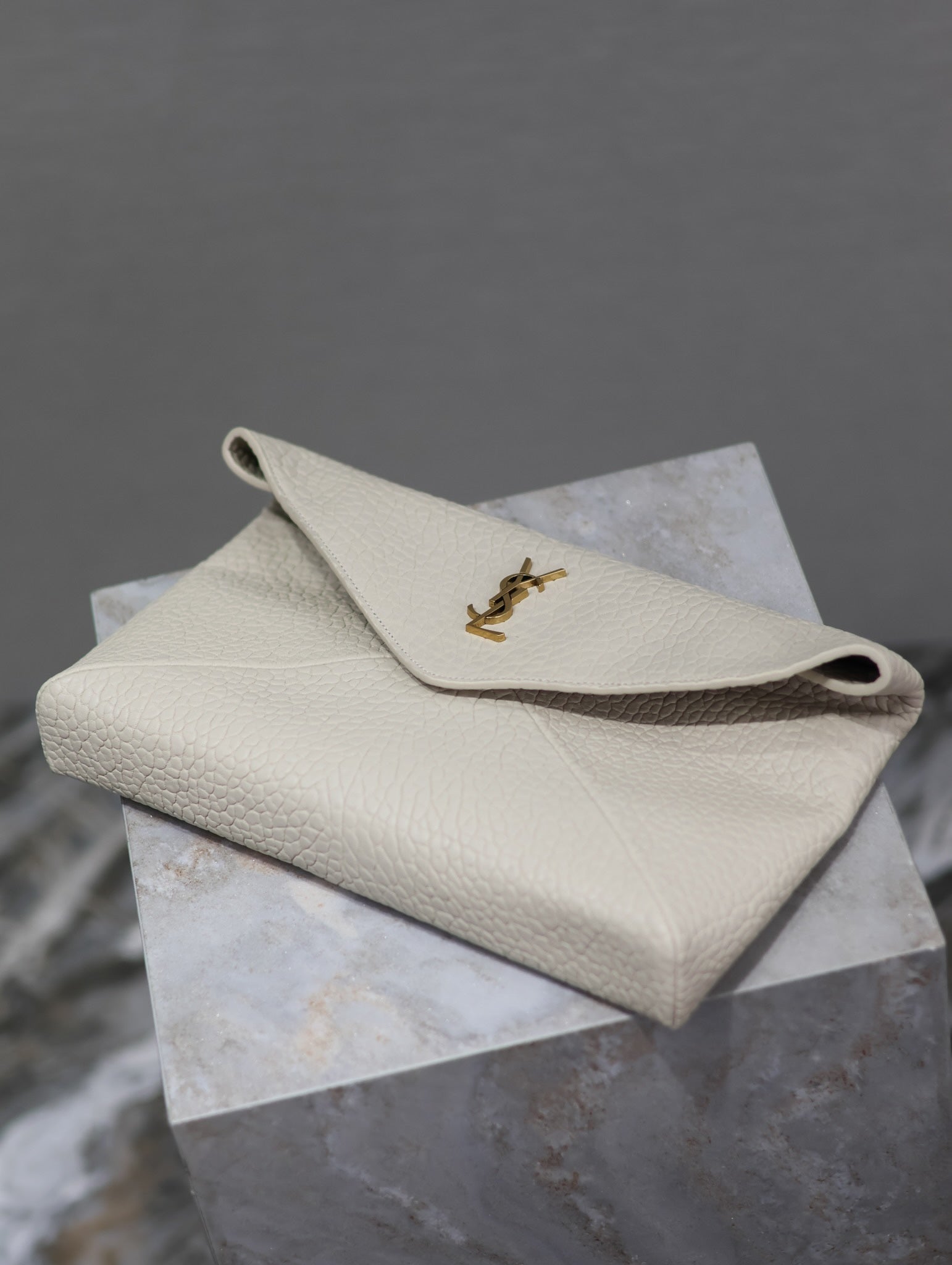YSL WHITE LAMBSKIN CLUTCH  225388
