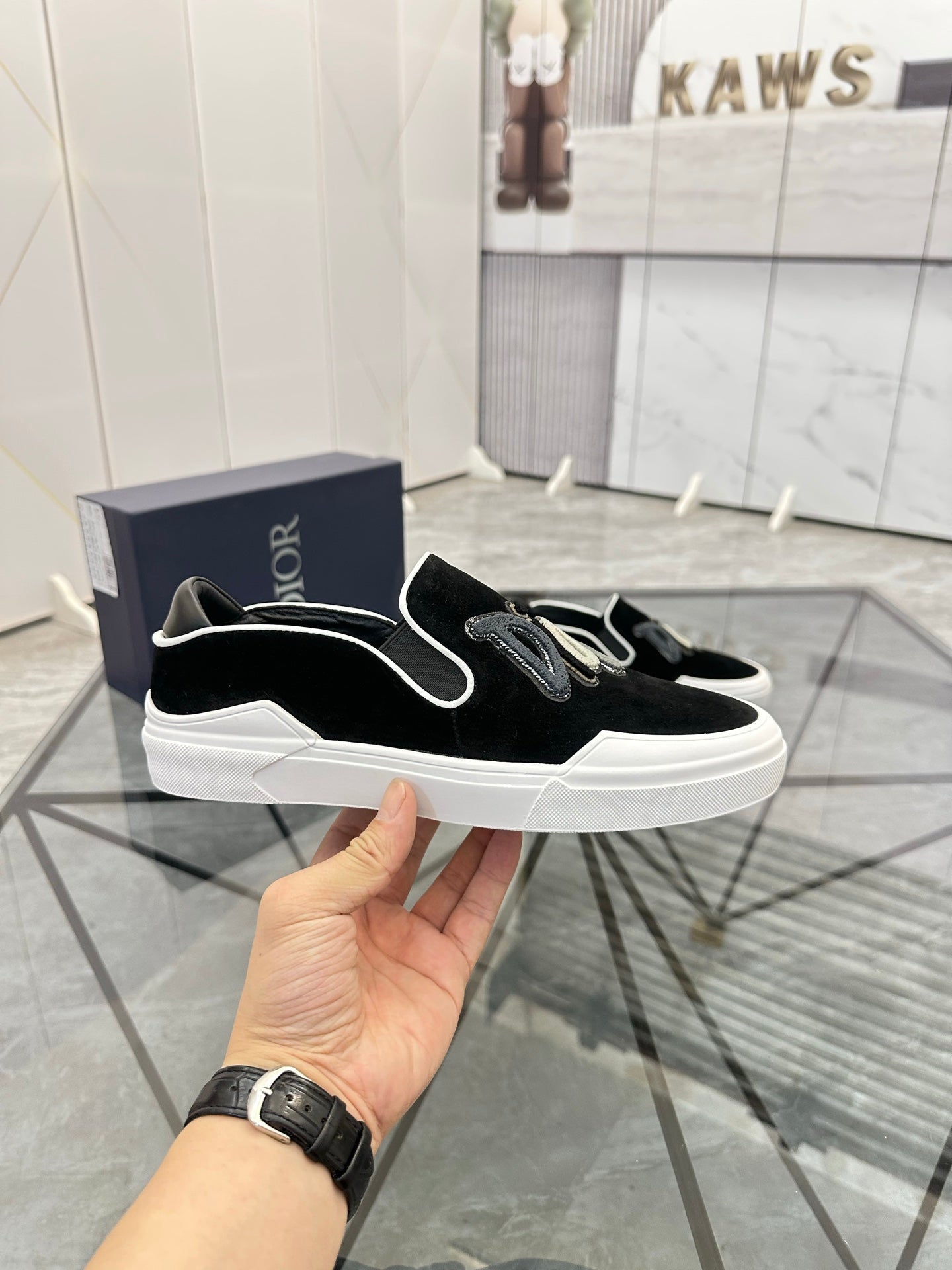 CD Slip on Loafer Black Suede 639466