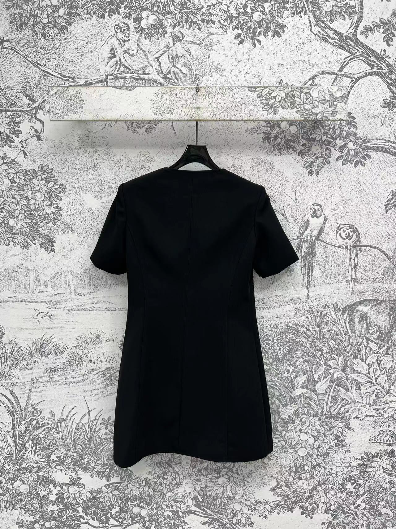 LV 25 Round-Neck Logo Metal Buttoned Dress Black Poliester