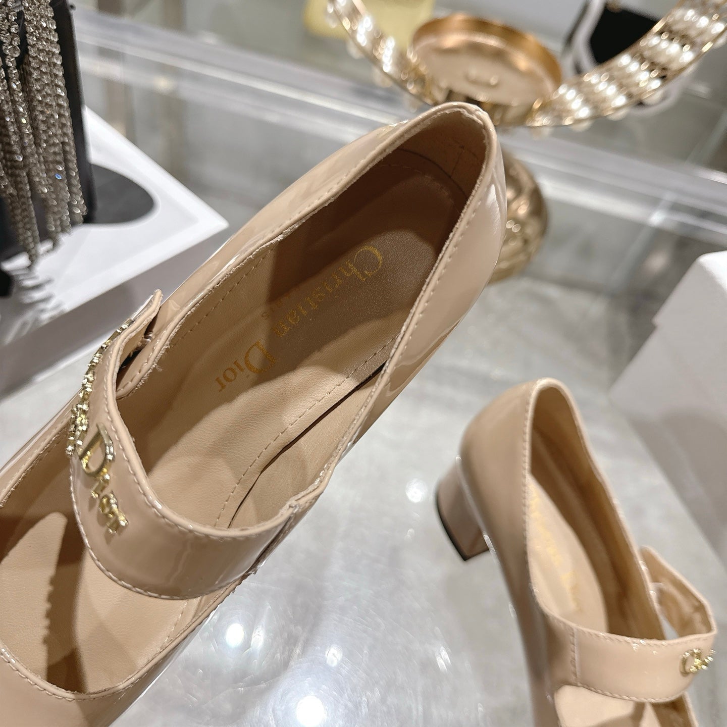 CD 26 Lolita High Heels 40 Beige Patent Leather 592207