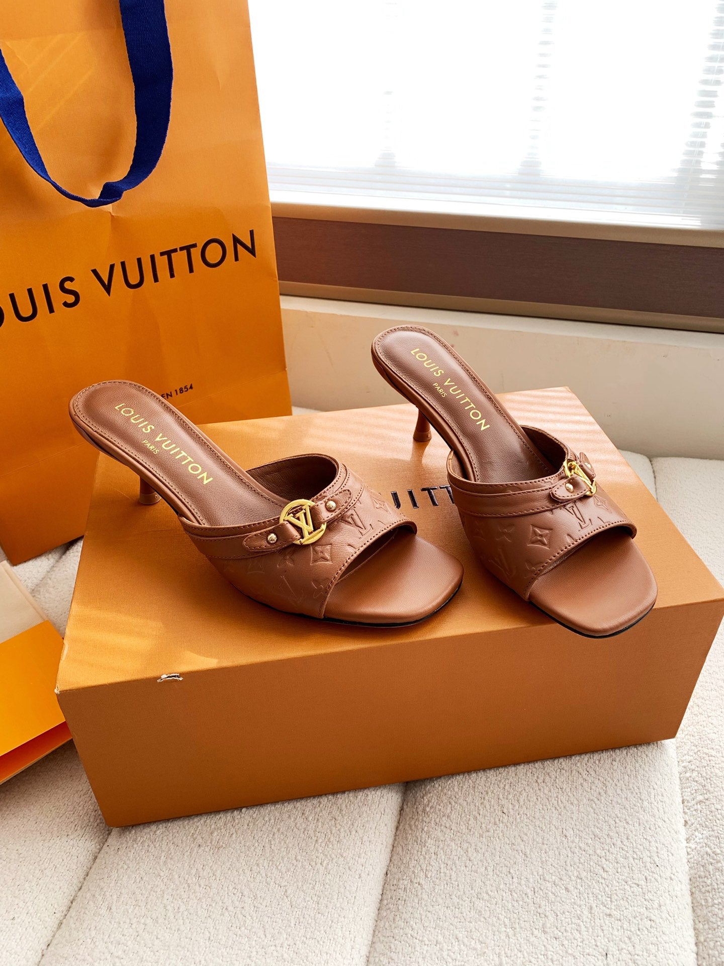 LV 26s High Heels 55 Slippers Brown Sheepskin 614981