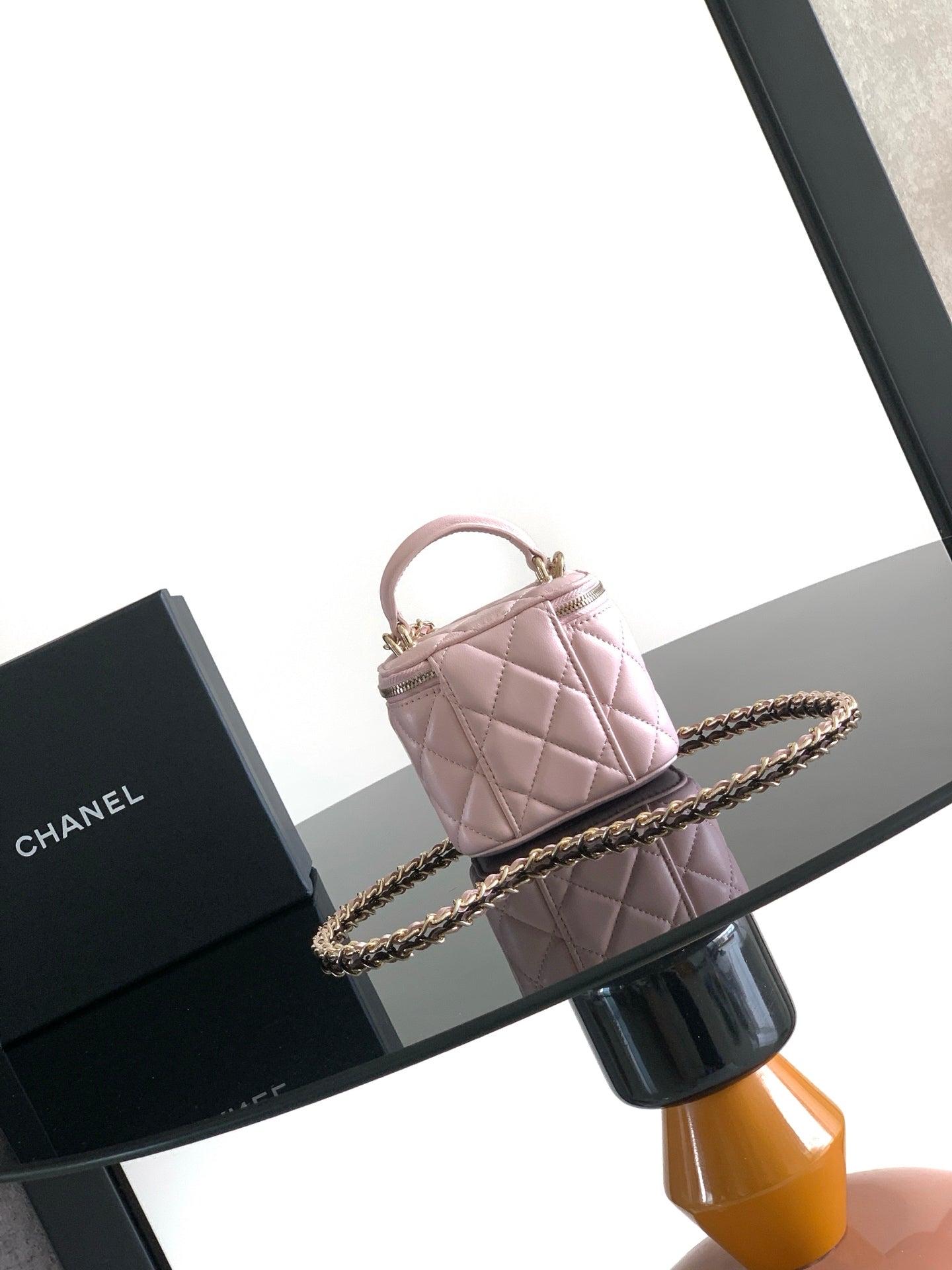 Chanel 2026 Chain Handle Makeup Bag 11cm Lambskin