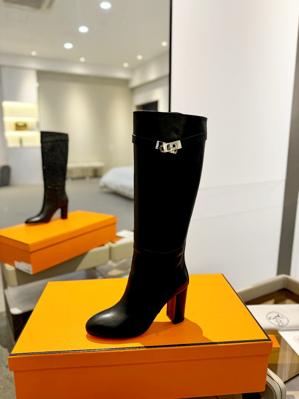 HM Story 85 Boot Black Cowhide 961673
